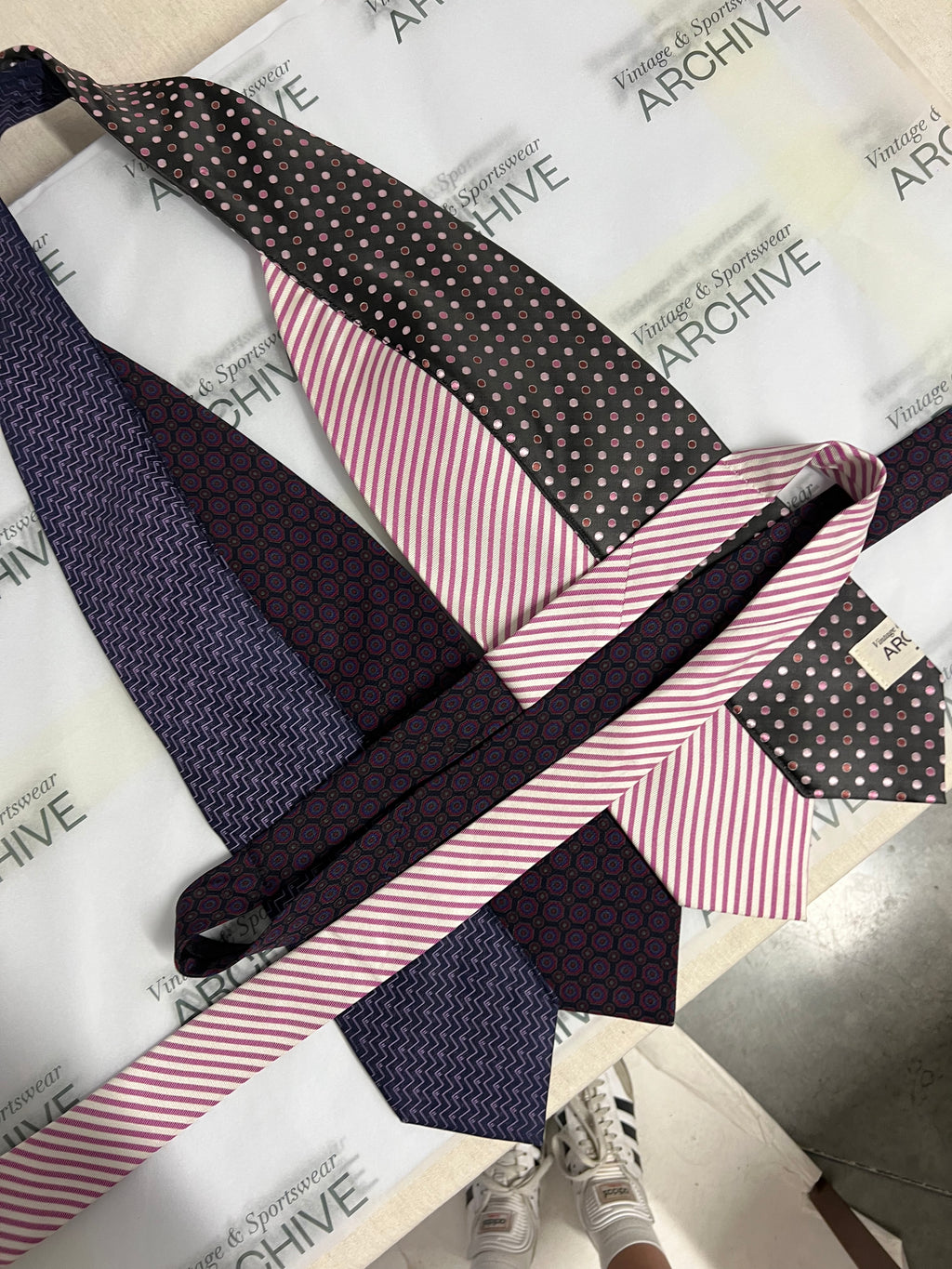 Gargantilla con lazo y flores - nº 13 (S/M)