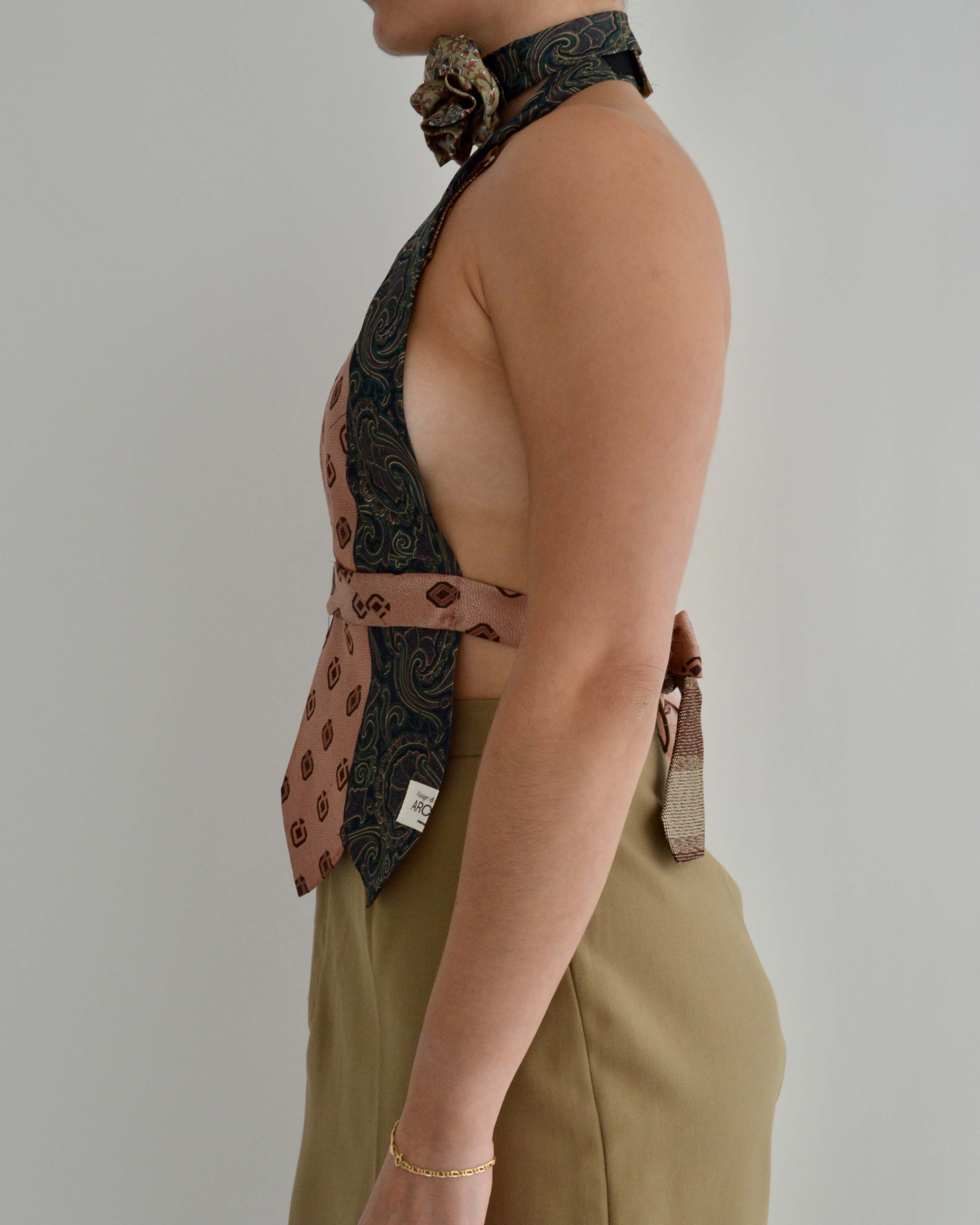 Haut à nouer et ras-de-cou fleuri - n° 14 (S/M)