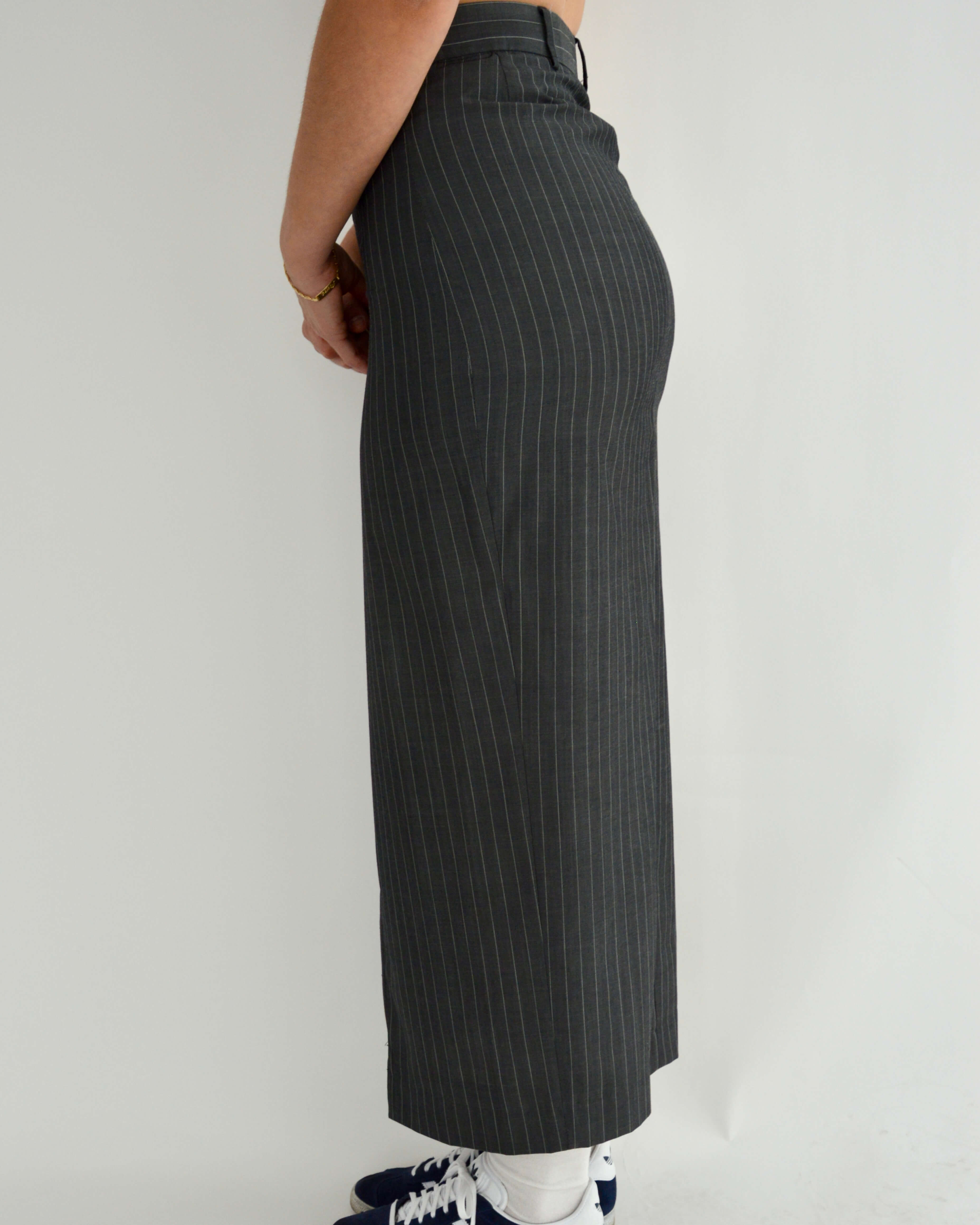 Falda larga - Gris negocios con rayas blancas (XS)