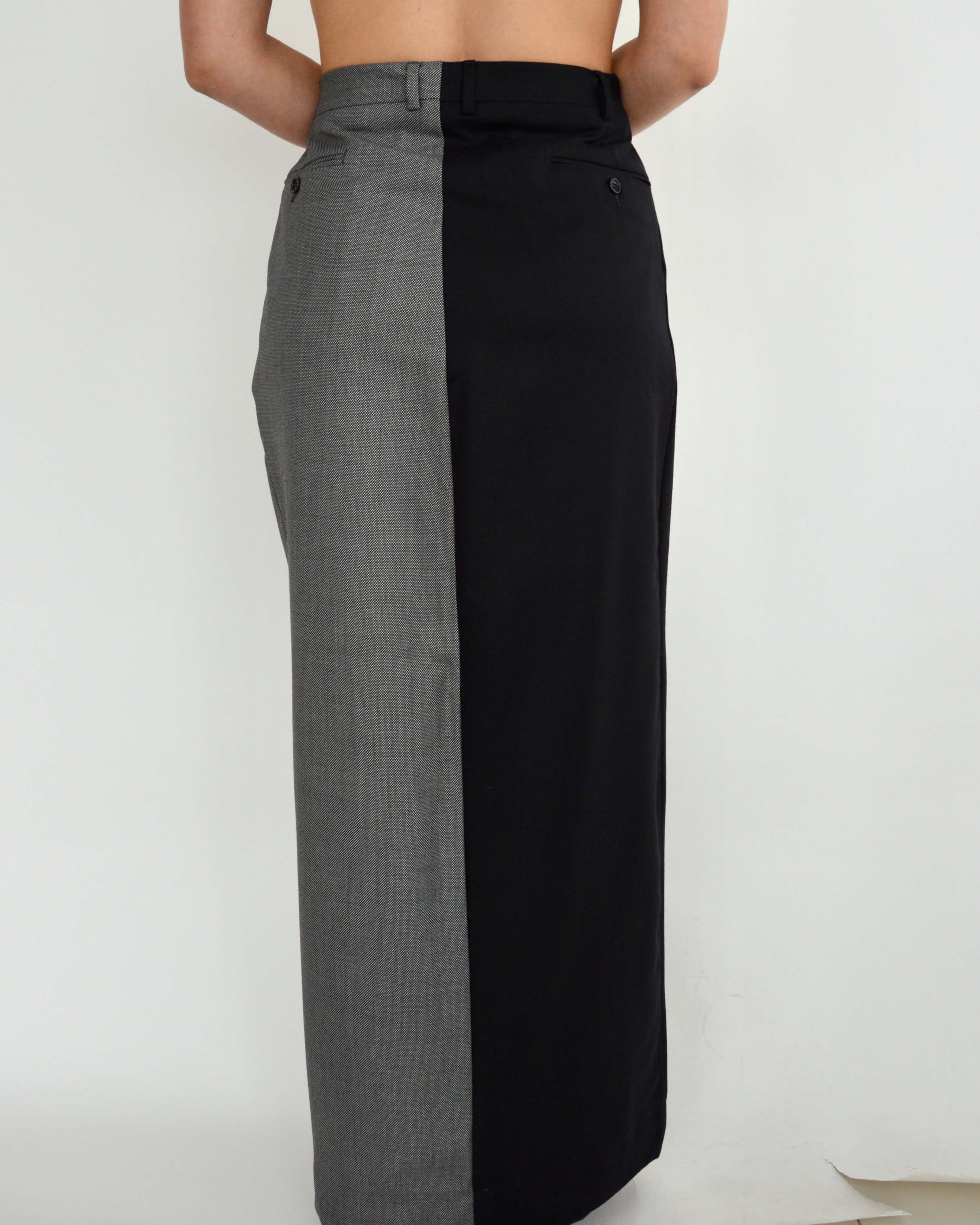 DUO Long Skirt - Grey on Top (L)