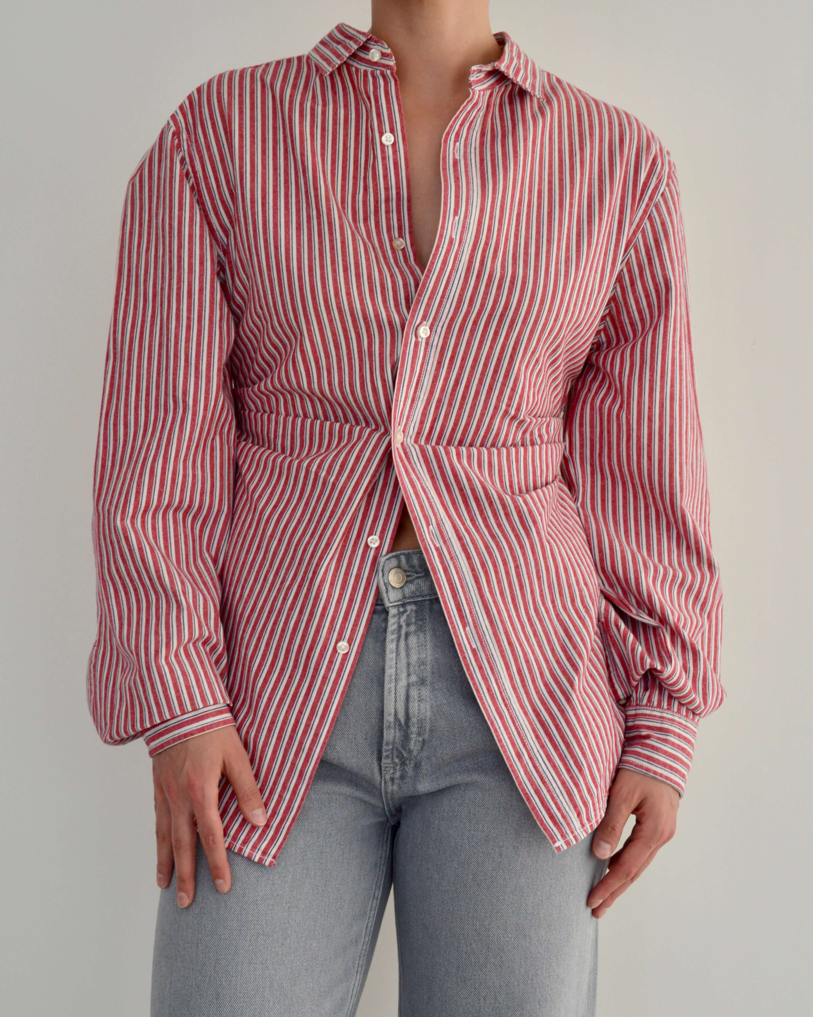 Chemise cintrée à rayures rouges (S/M)