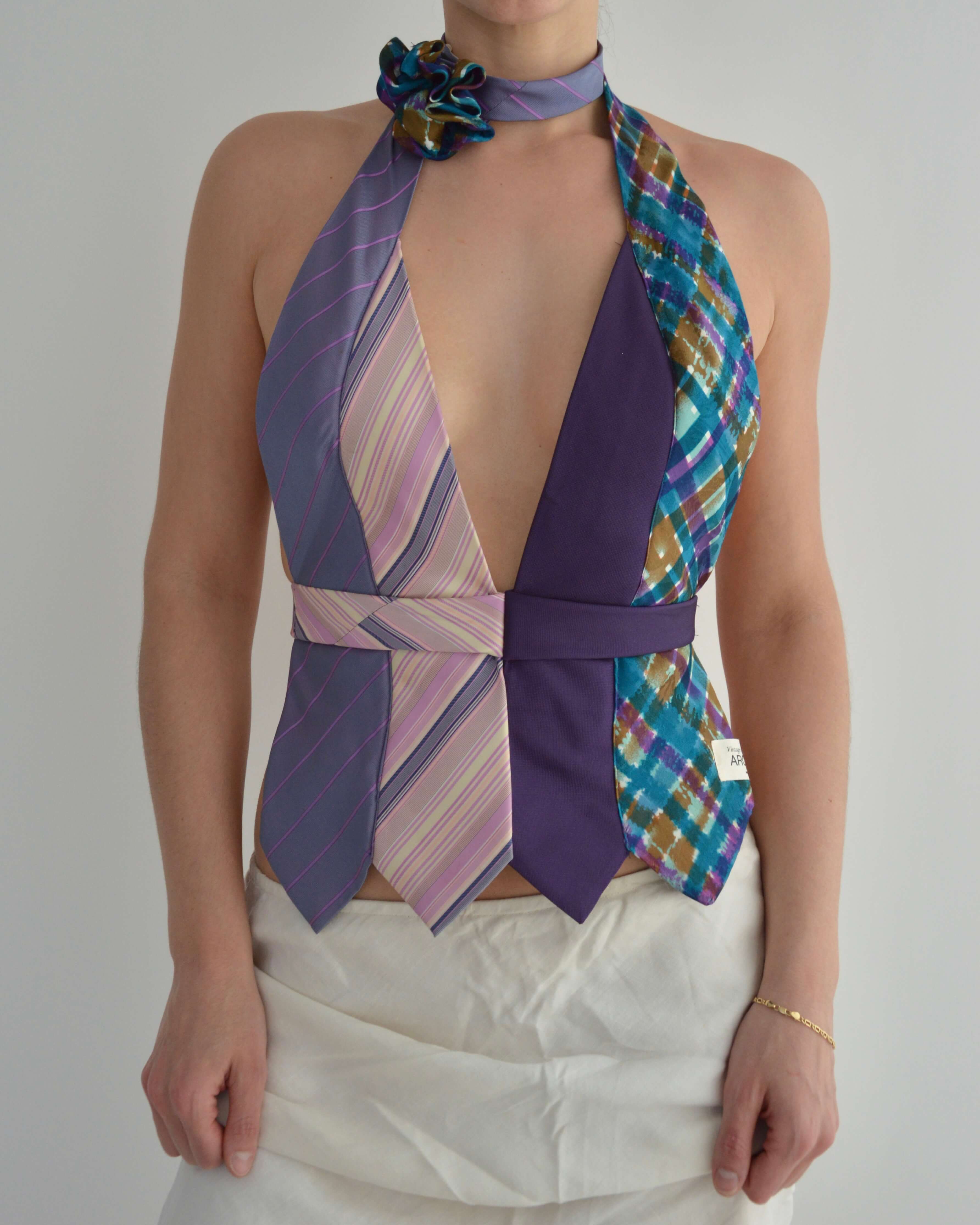 Haut à nouer et ras-de-cou fleuri - n° 35 (S/M)