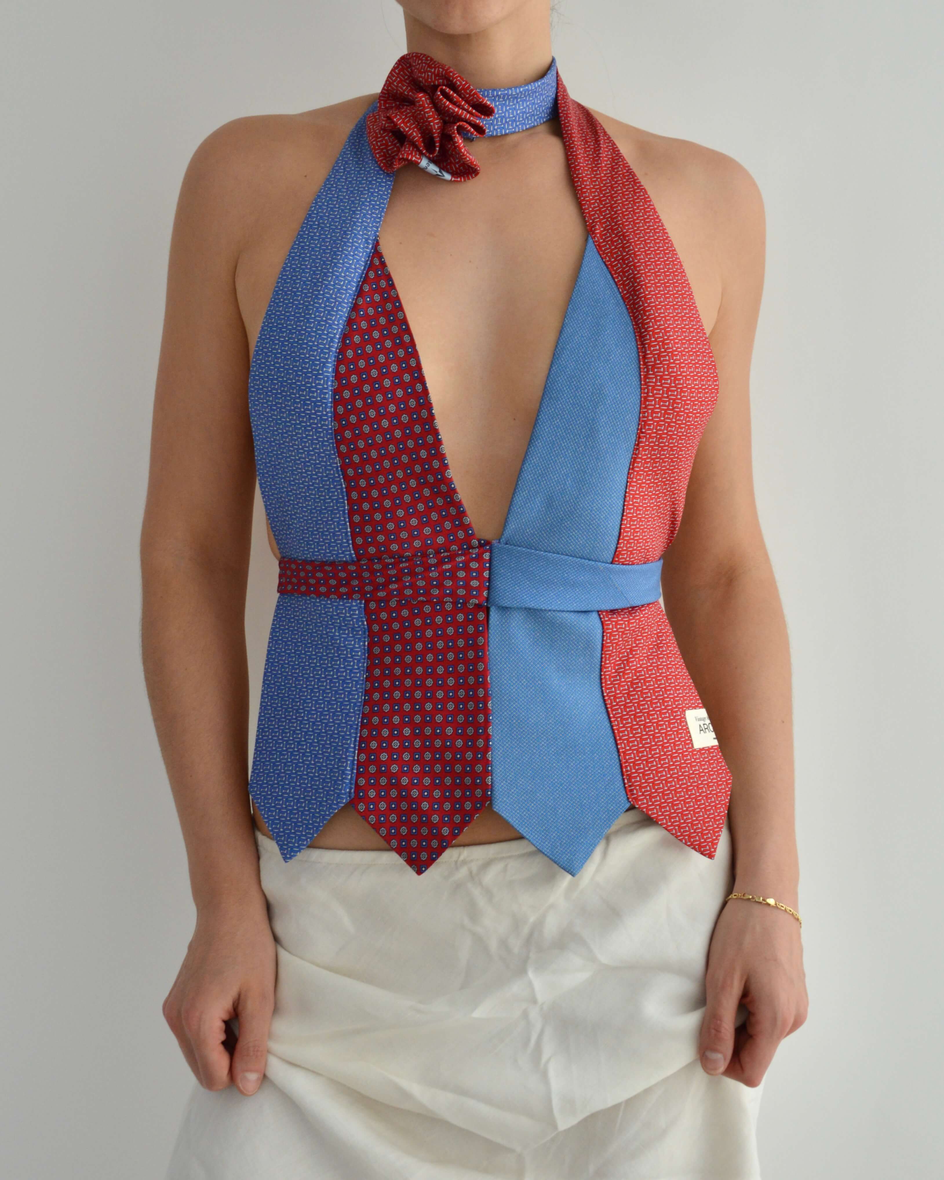 Haut à nouer et ras-de-cou fleuri - n° 36 (S/M)