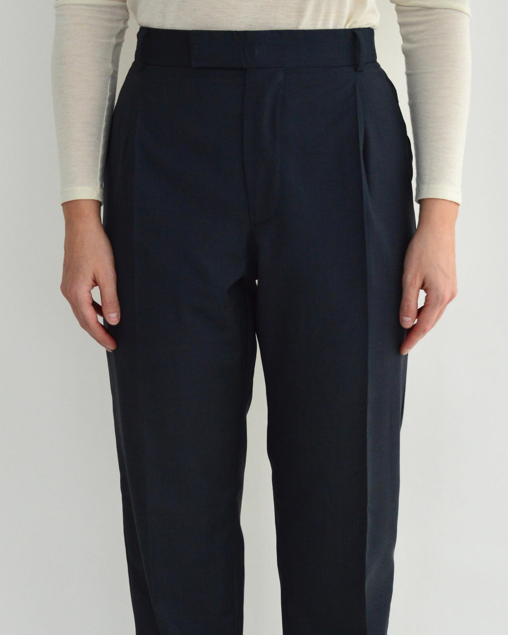 Suit - Navy (M- 38eu)