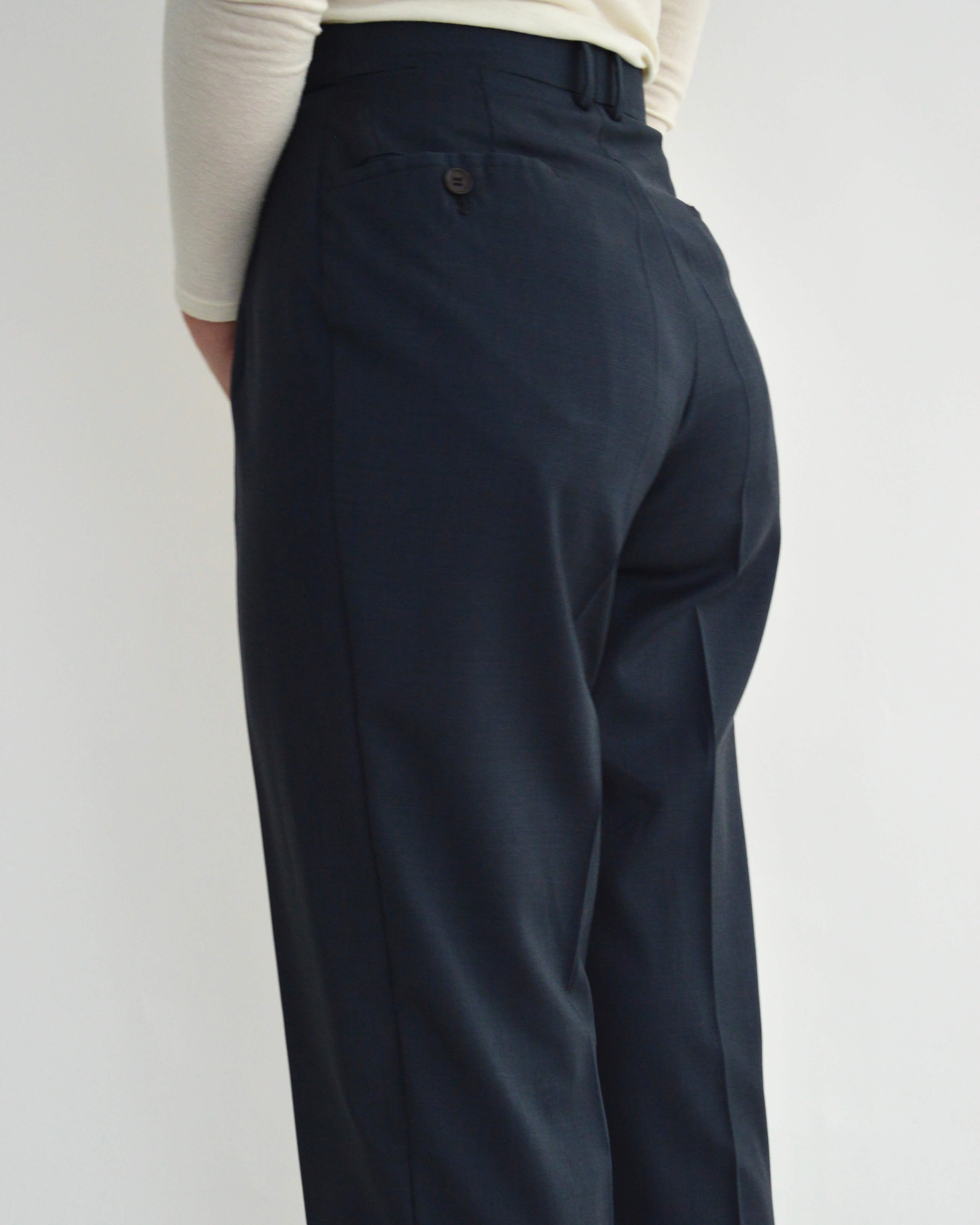 Suit - Navy (M- 38eu)