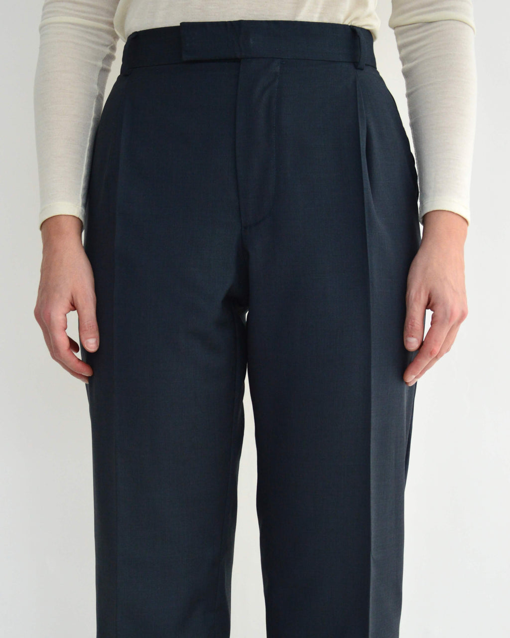 Suit - Navy (M- 38eu)