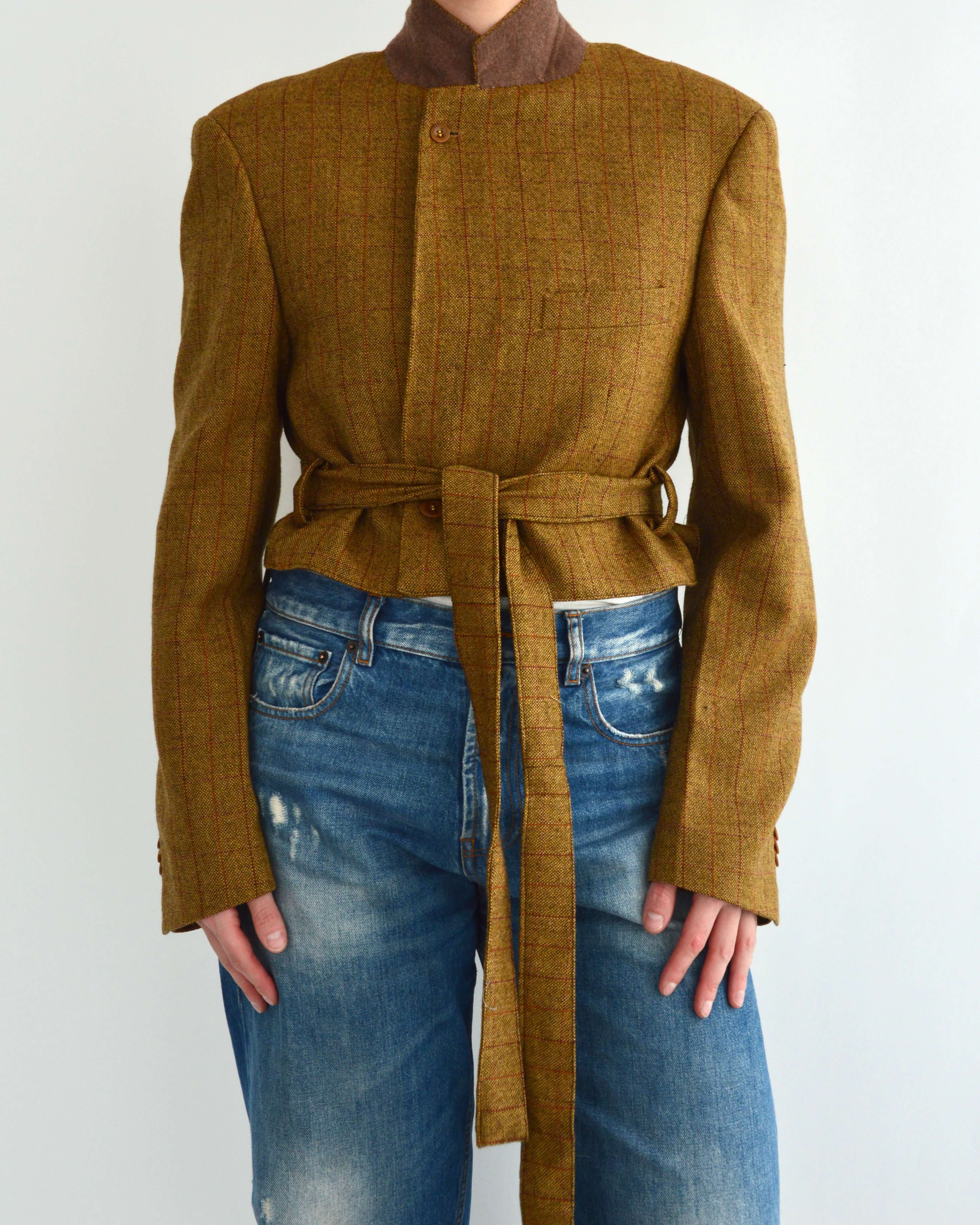 Tied-up Blazer - Checkred Perfection (M)