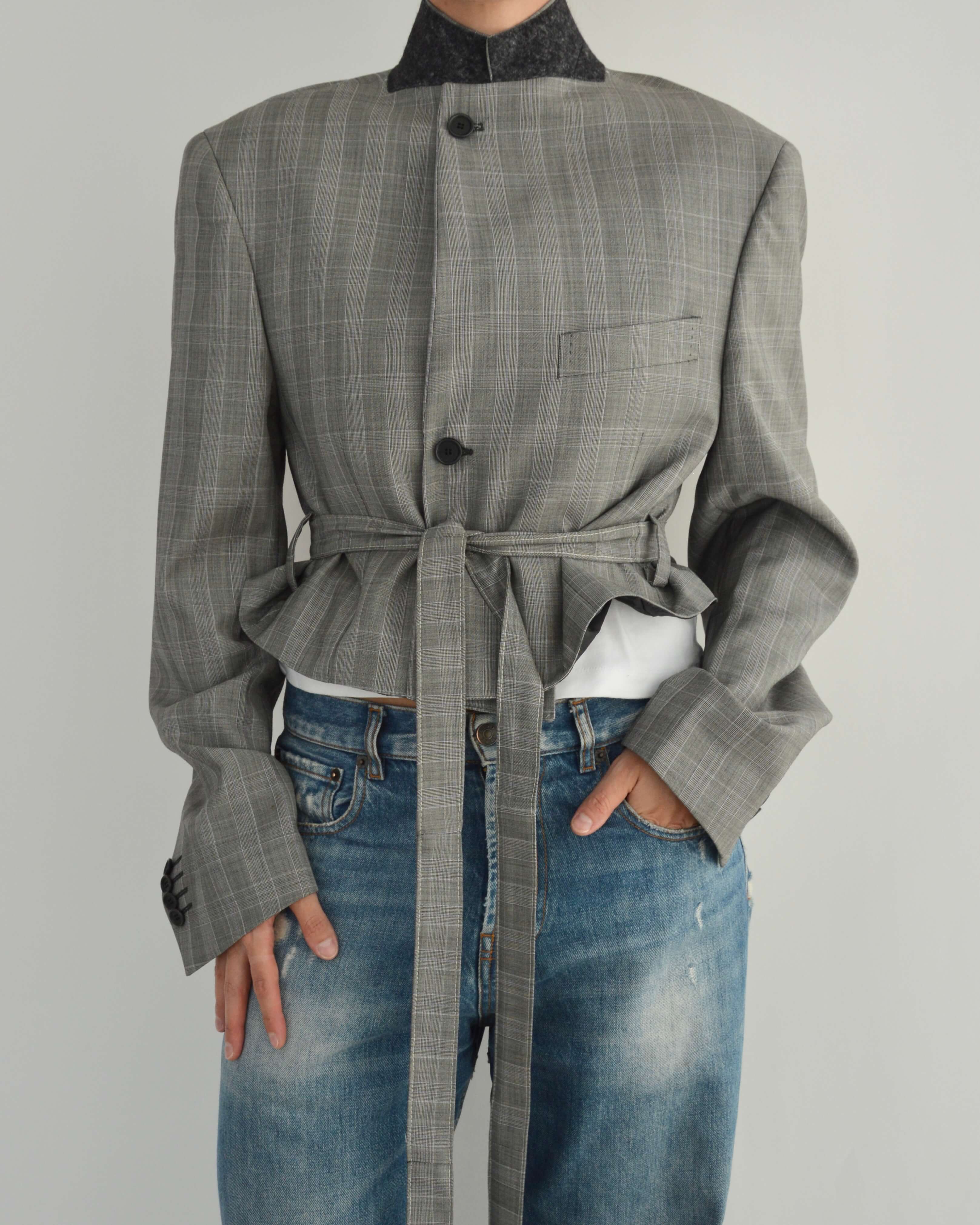Tied-up Blazer - Checkred Grey