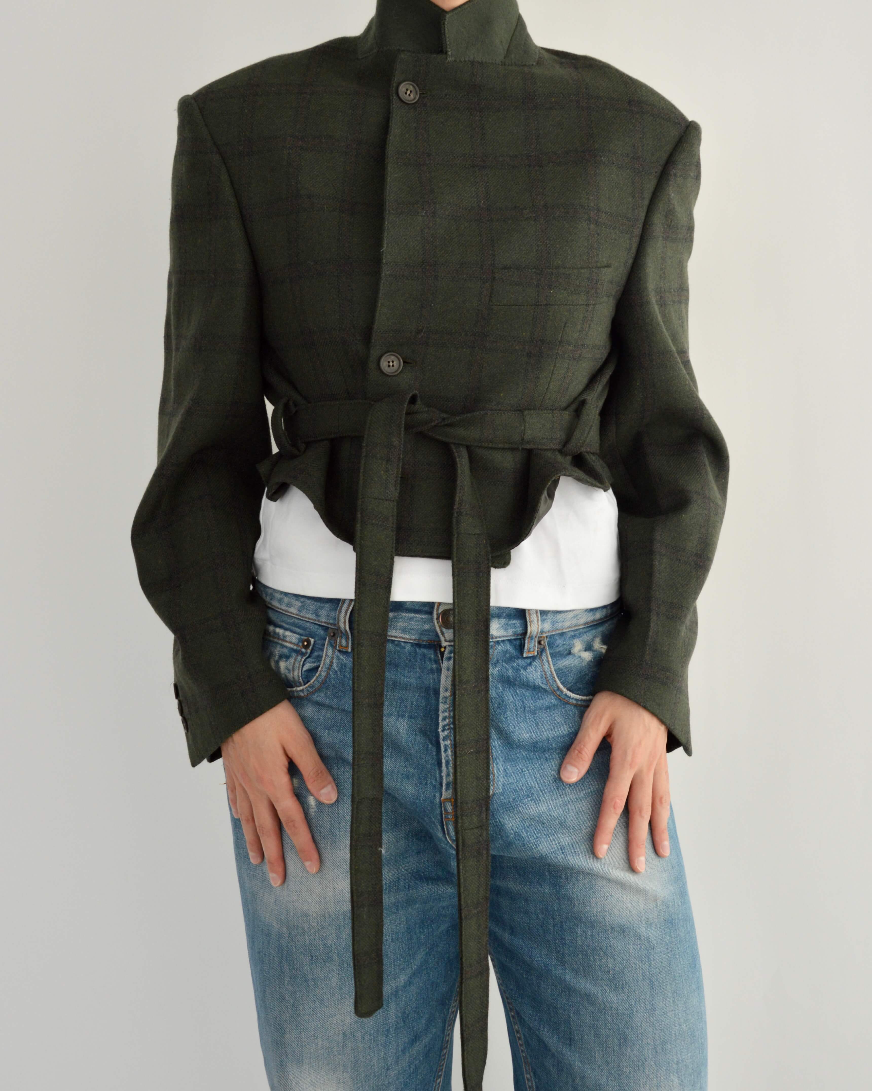 Tied-up Blazer - English Countryside
