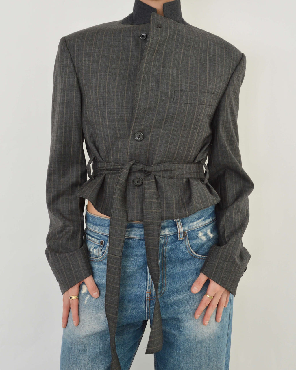 Tied-up Blazer - Grey Stripped (M)