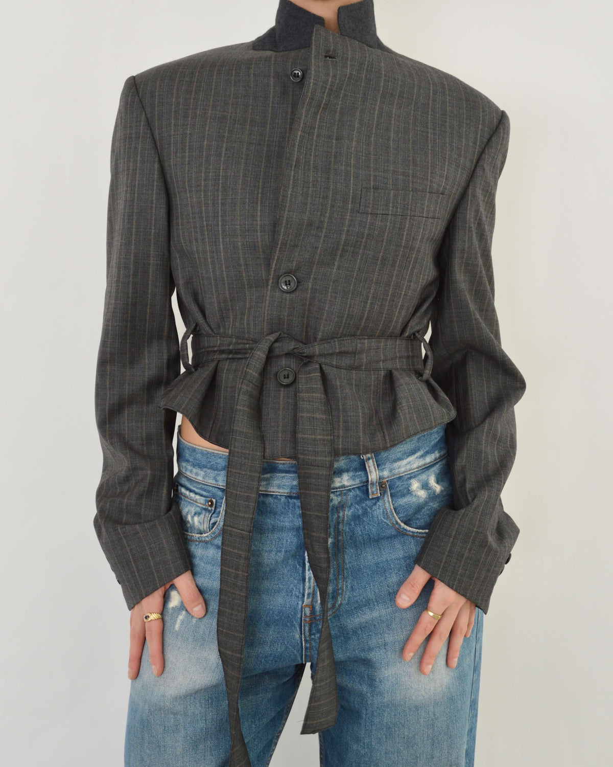 Tied-up Blazer - Grey Stripped (M)