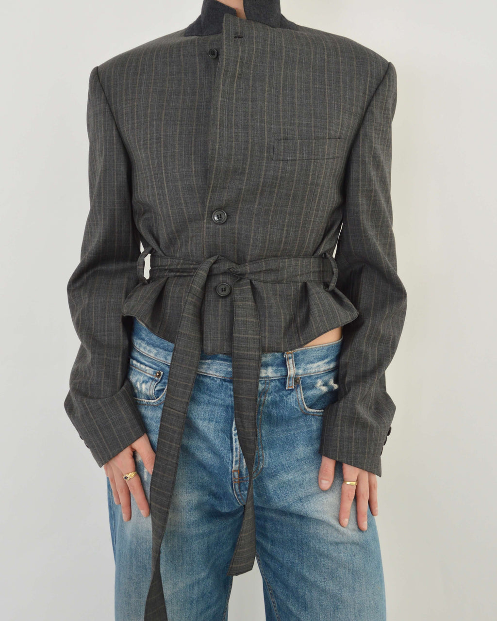Tied-up Blazer - Grey Stripped (M)