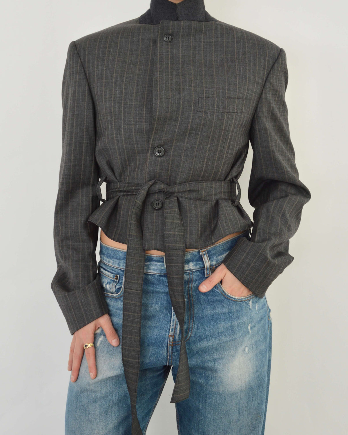Tied-up Blazer - Grey Stripped (M)