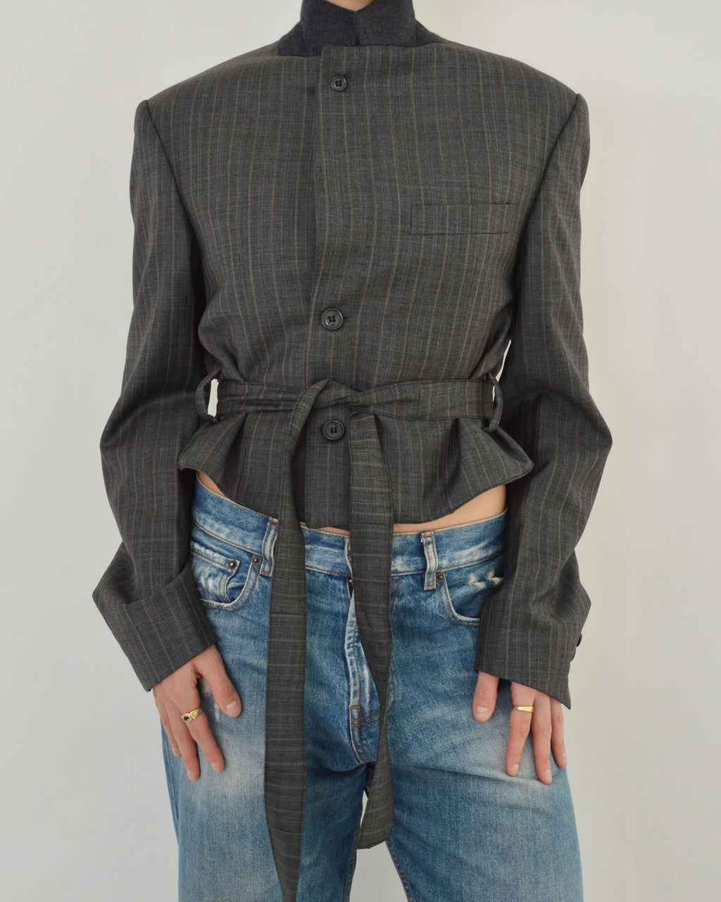 Tied-up Blazer - Grey Stripped (M)