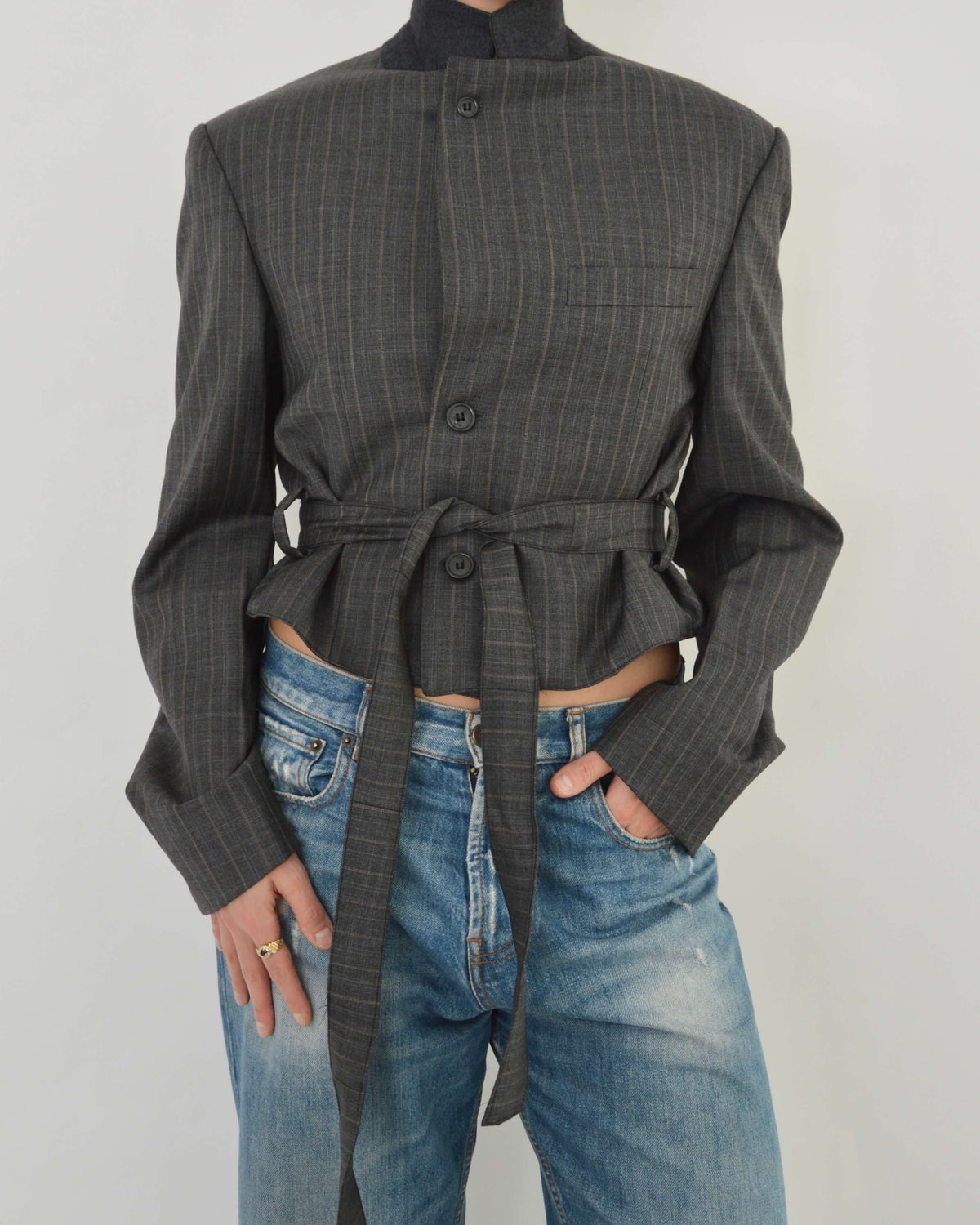 Tied-up Blazer - Grey Stripped (M)