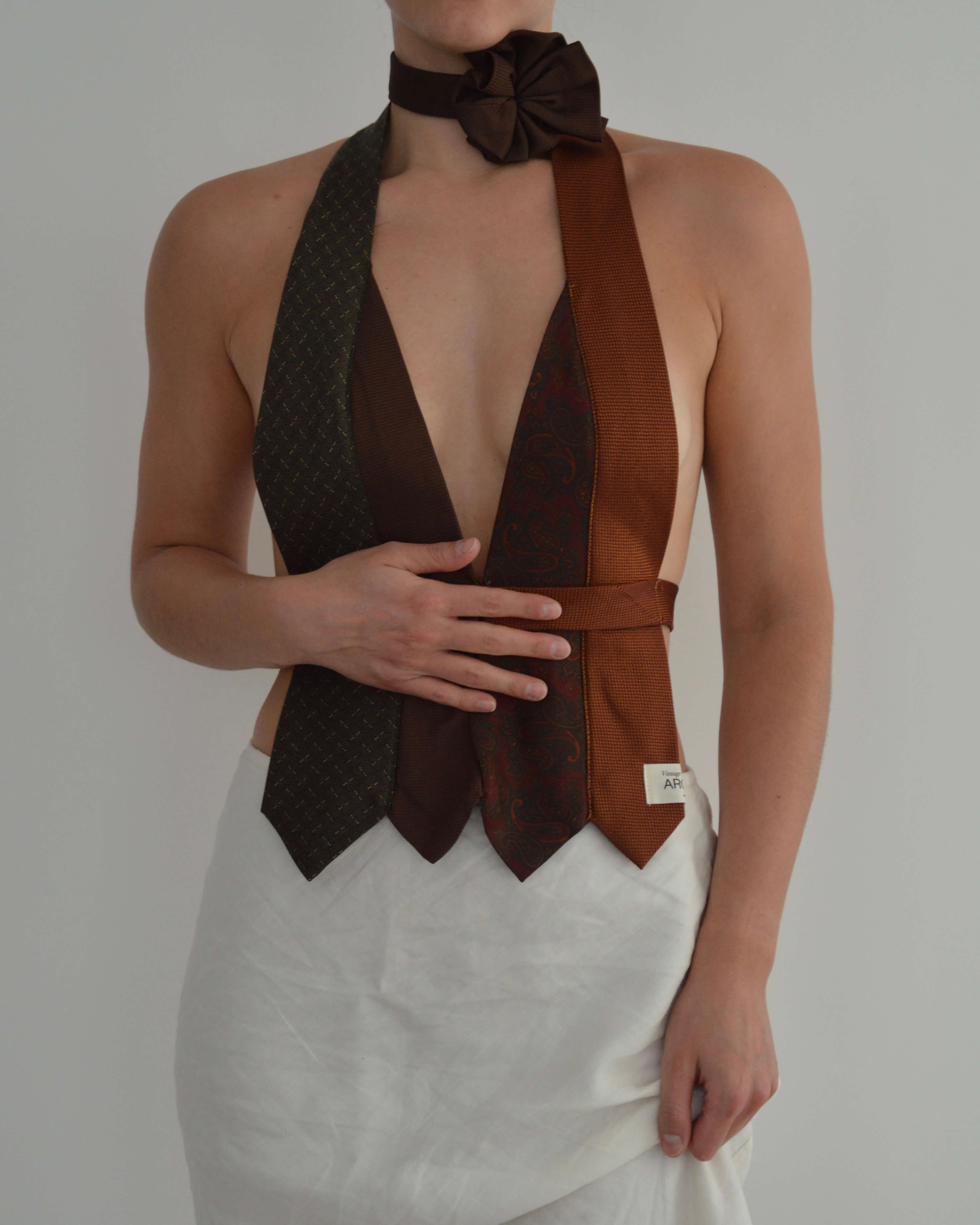 Collier ras-de-cou fleuri - Marron texturé