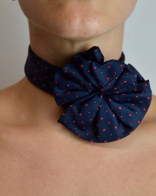 Flower Choker - Navy with flowers