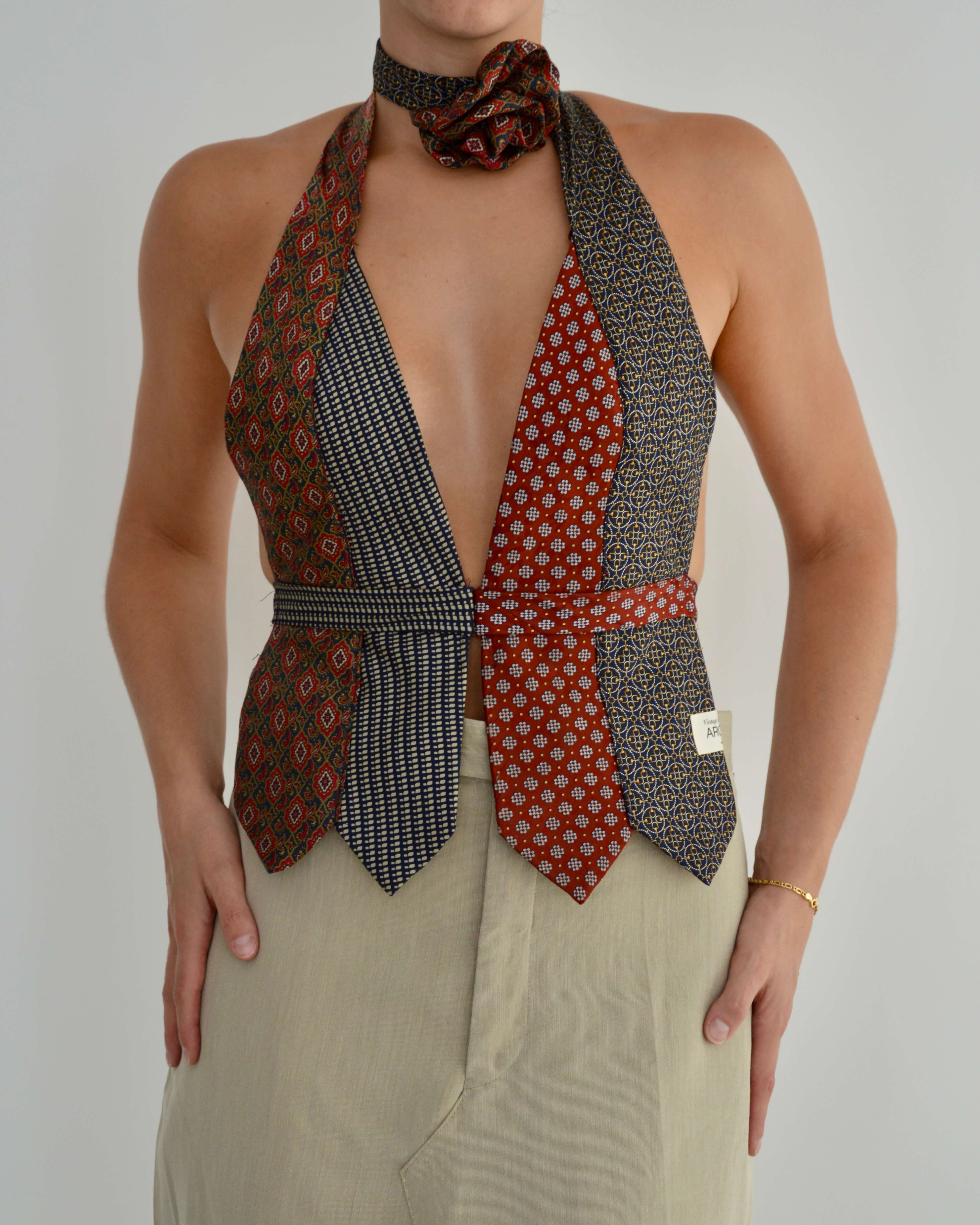 Haut à nouer et ras-de-cou fleuri - n° 3 (S/M)