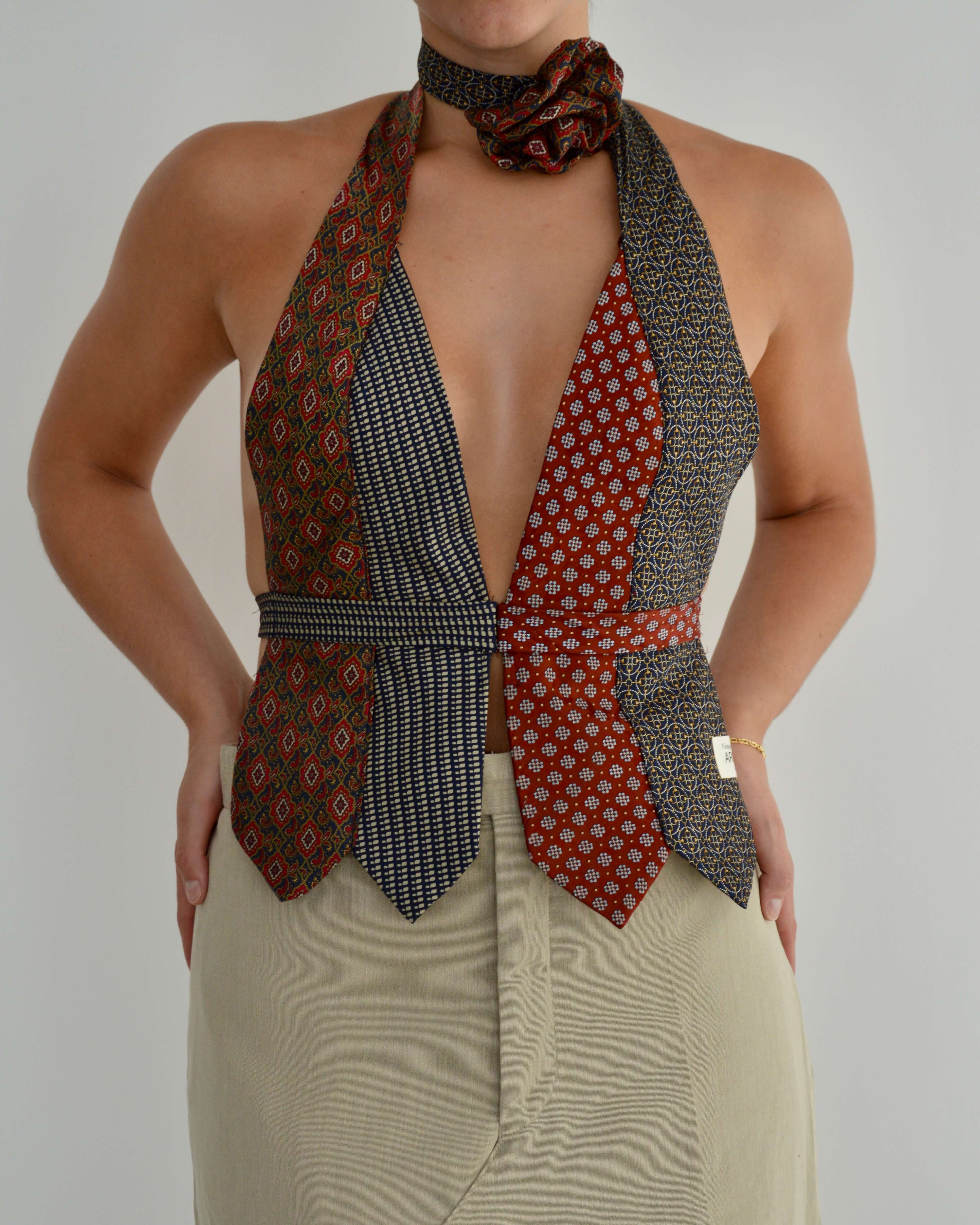 Haut à nouer et ras-de-cou fleuri - n° 3 (S/M)