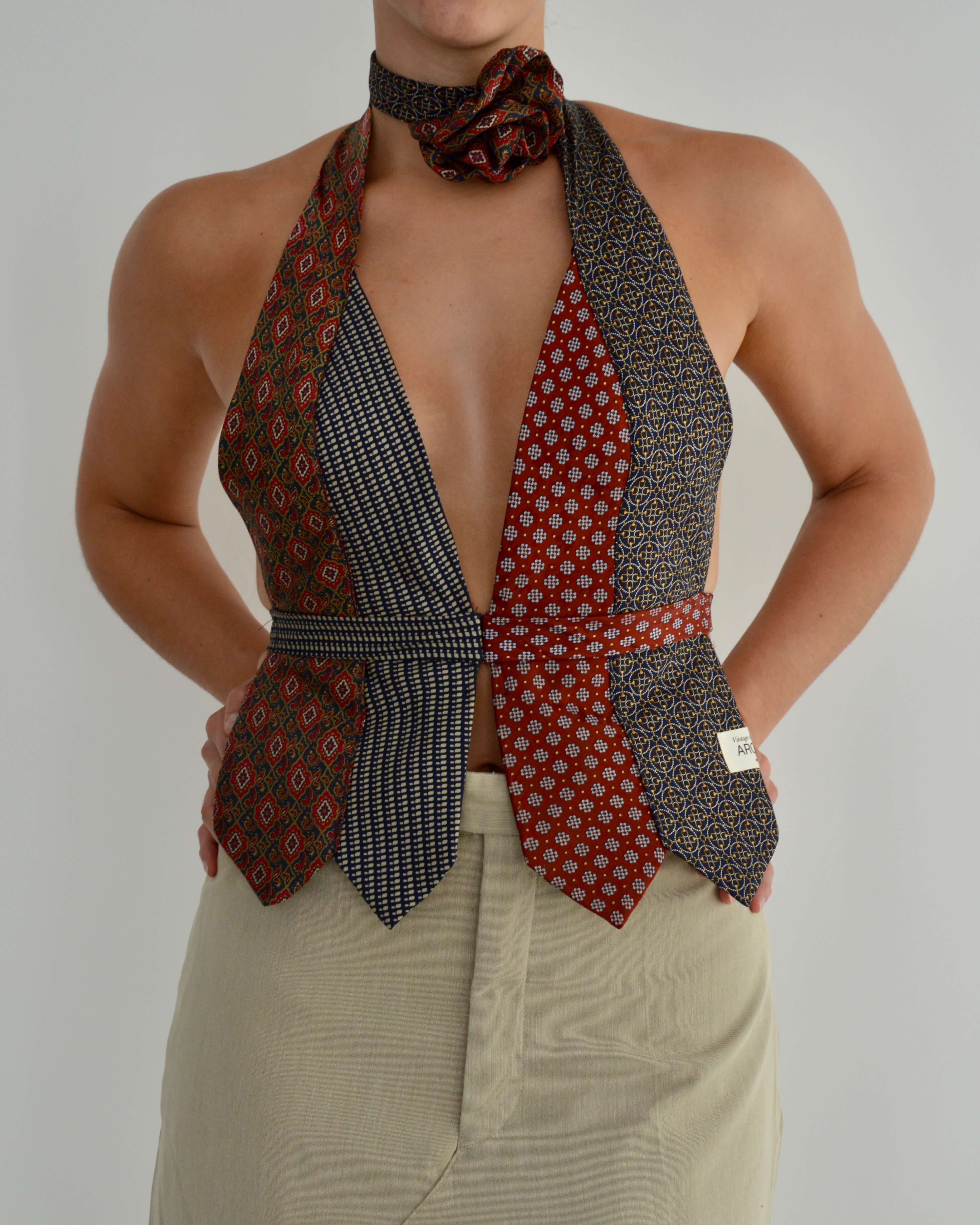 Haut à nouer et ras-de-cou fleuri - n° 3 (S/M)