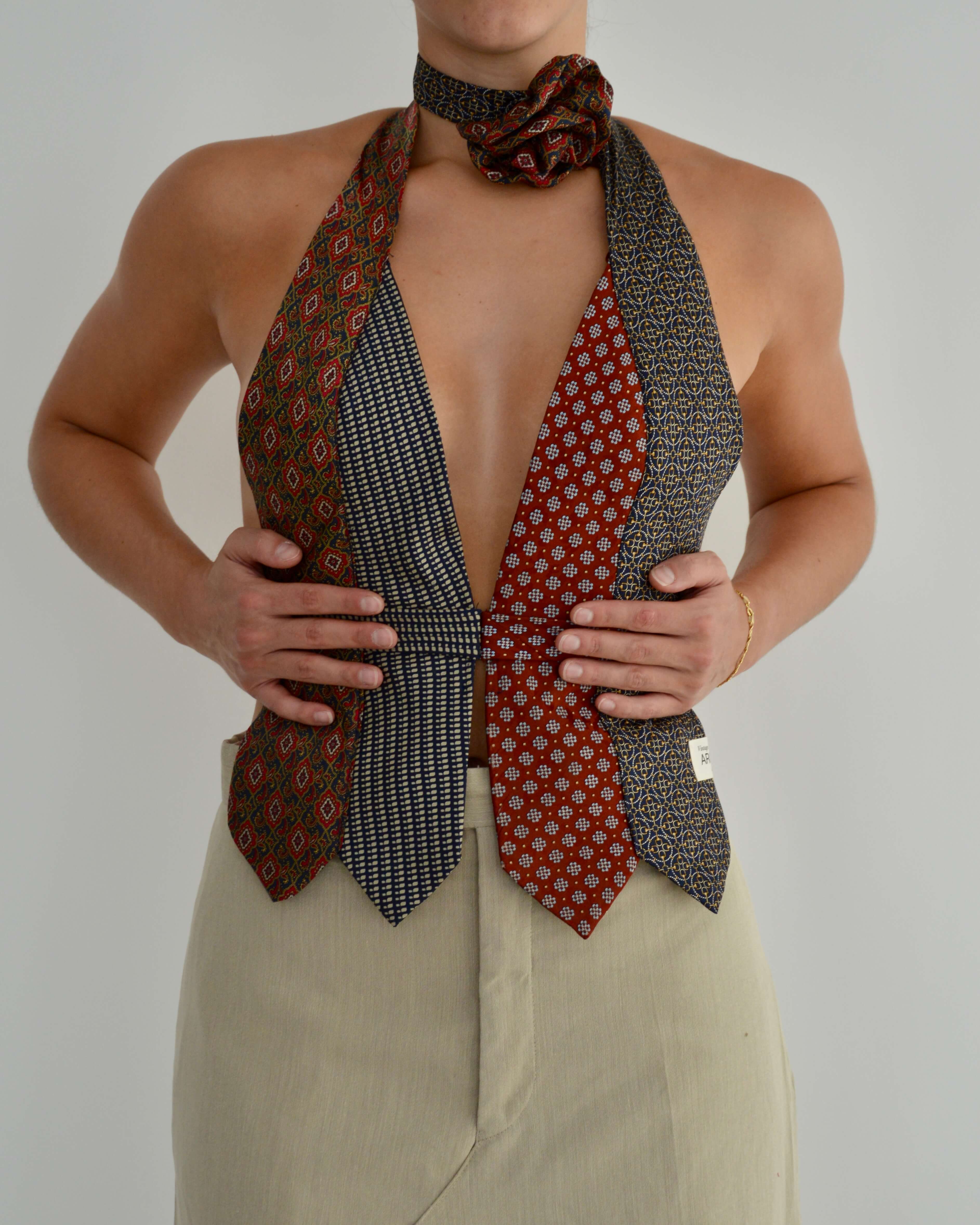 Haut à nouer et ras-de-cou fleuri - n° 3 (S/M)