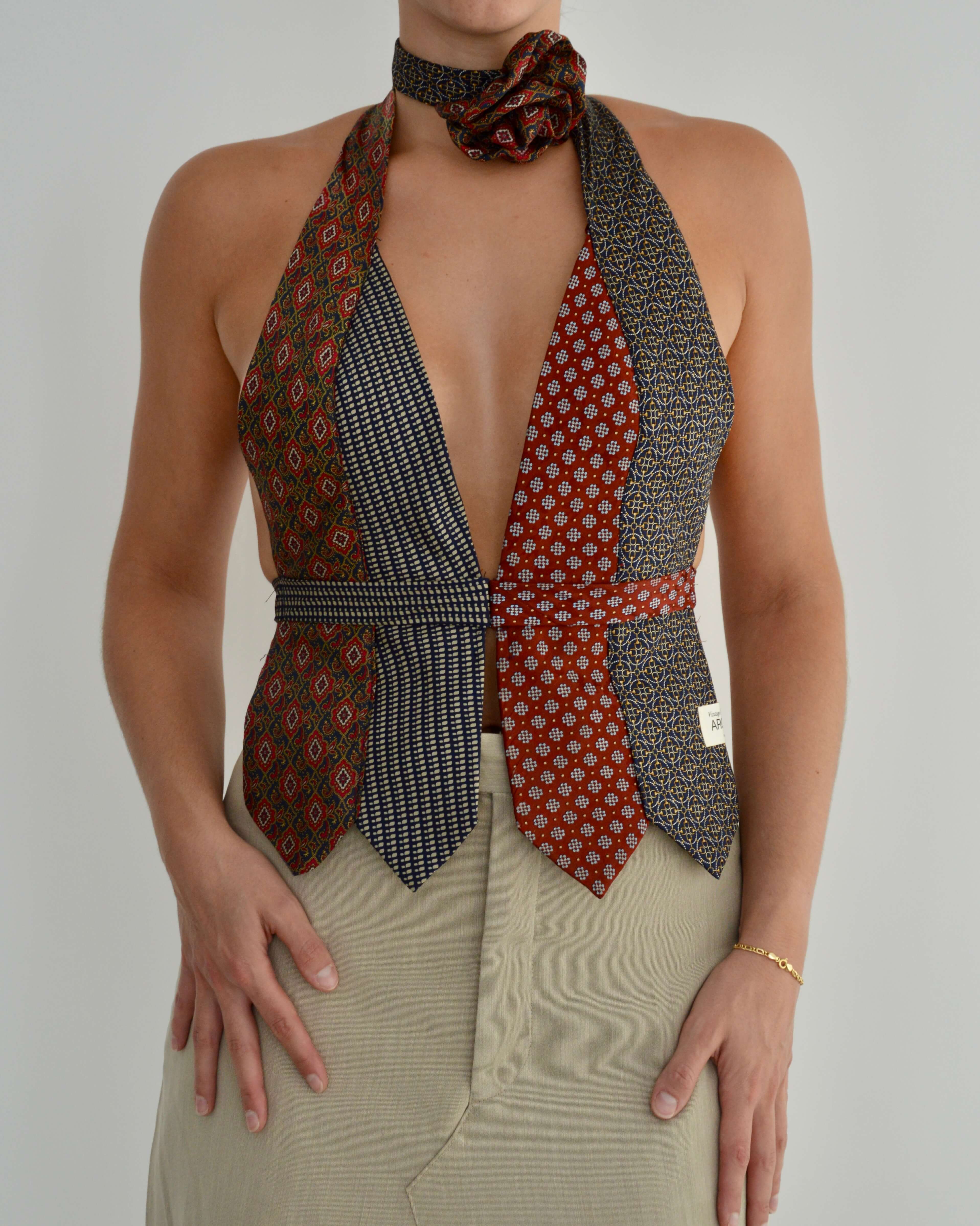 Haut à nouer et ras-de-cou fleuri - n° 3 (S/M)