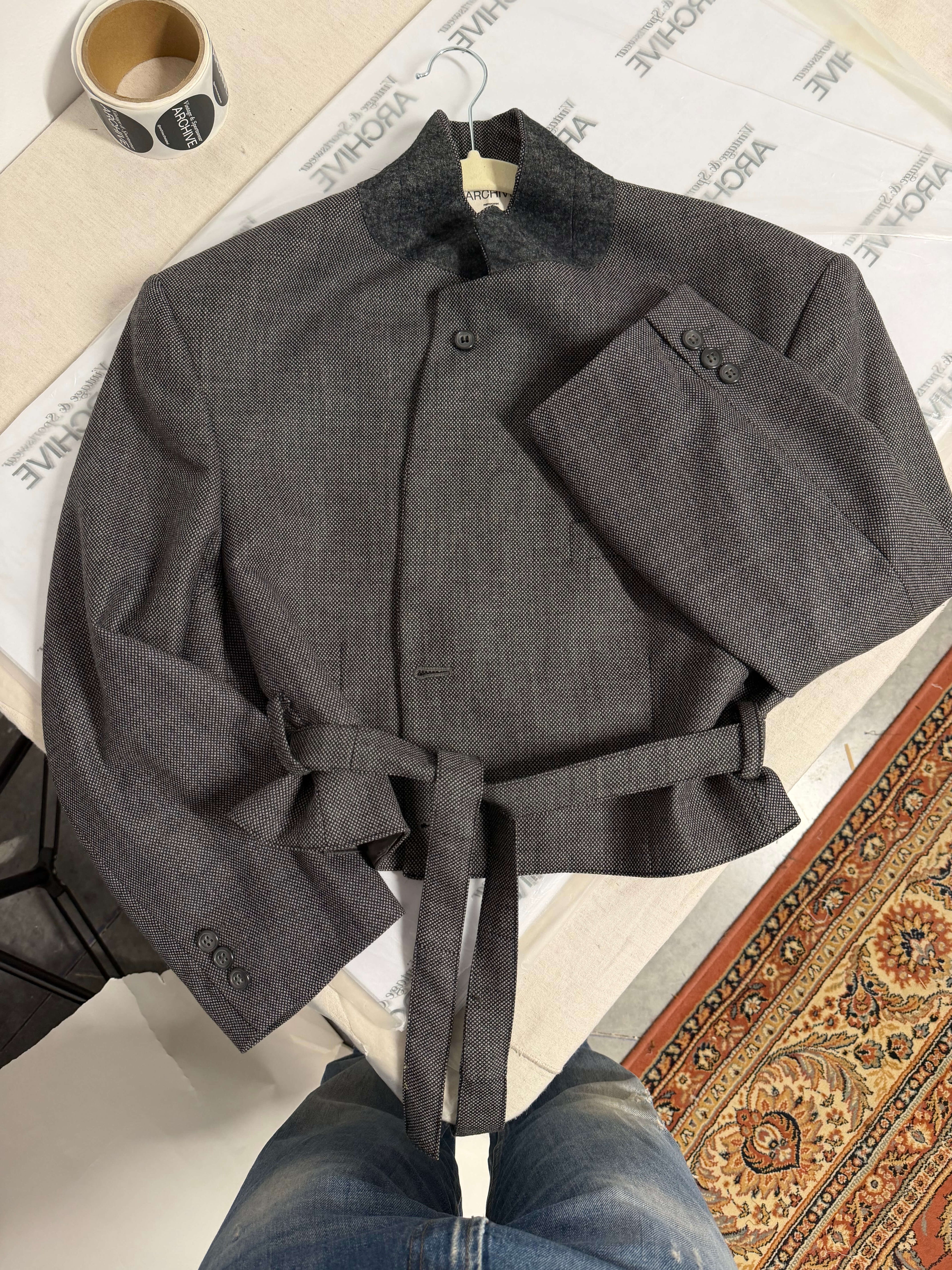 Tied-up Blazer - Textured Business (M)