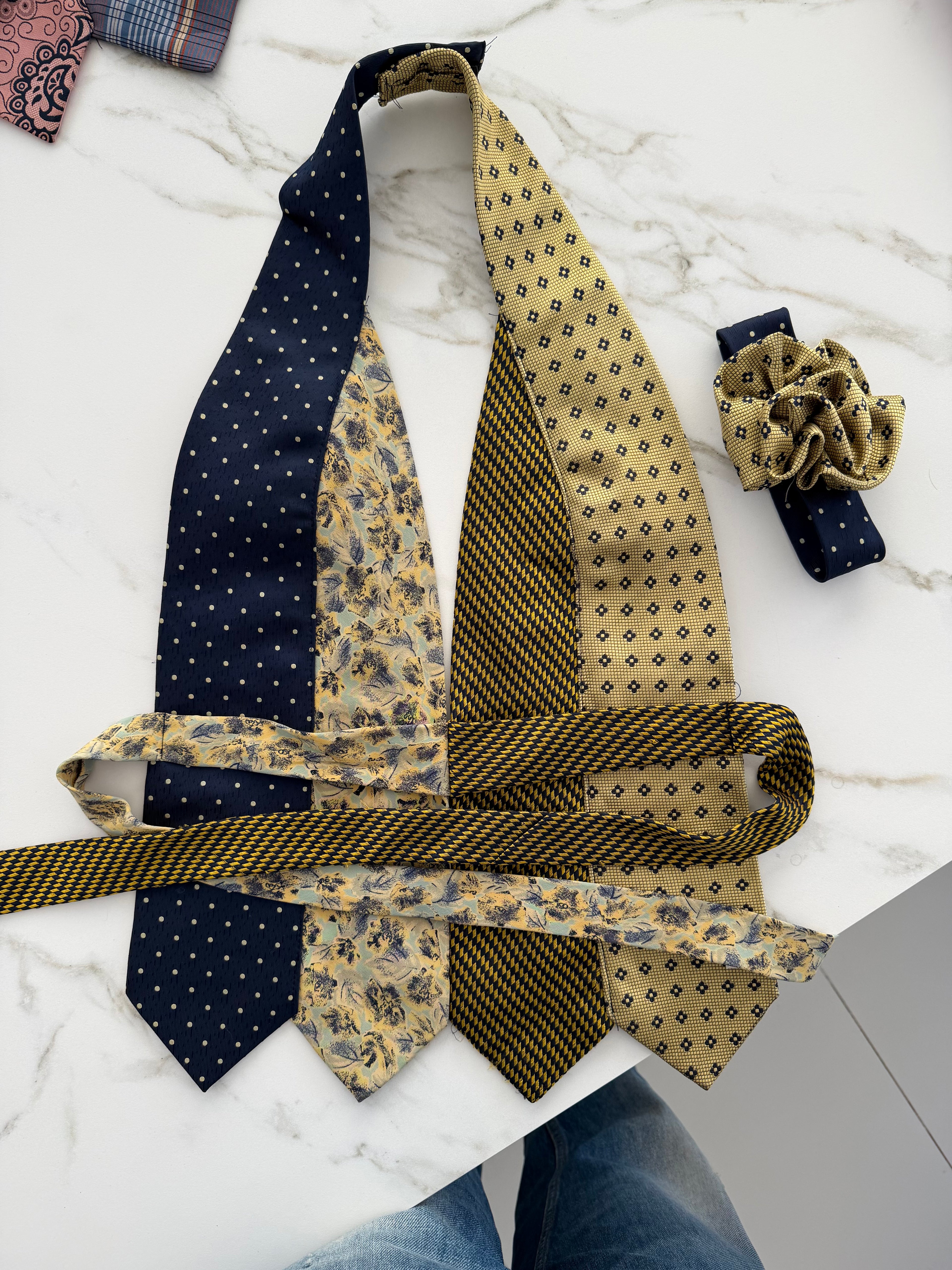 Tie Top & Flower Choker - nº 42