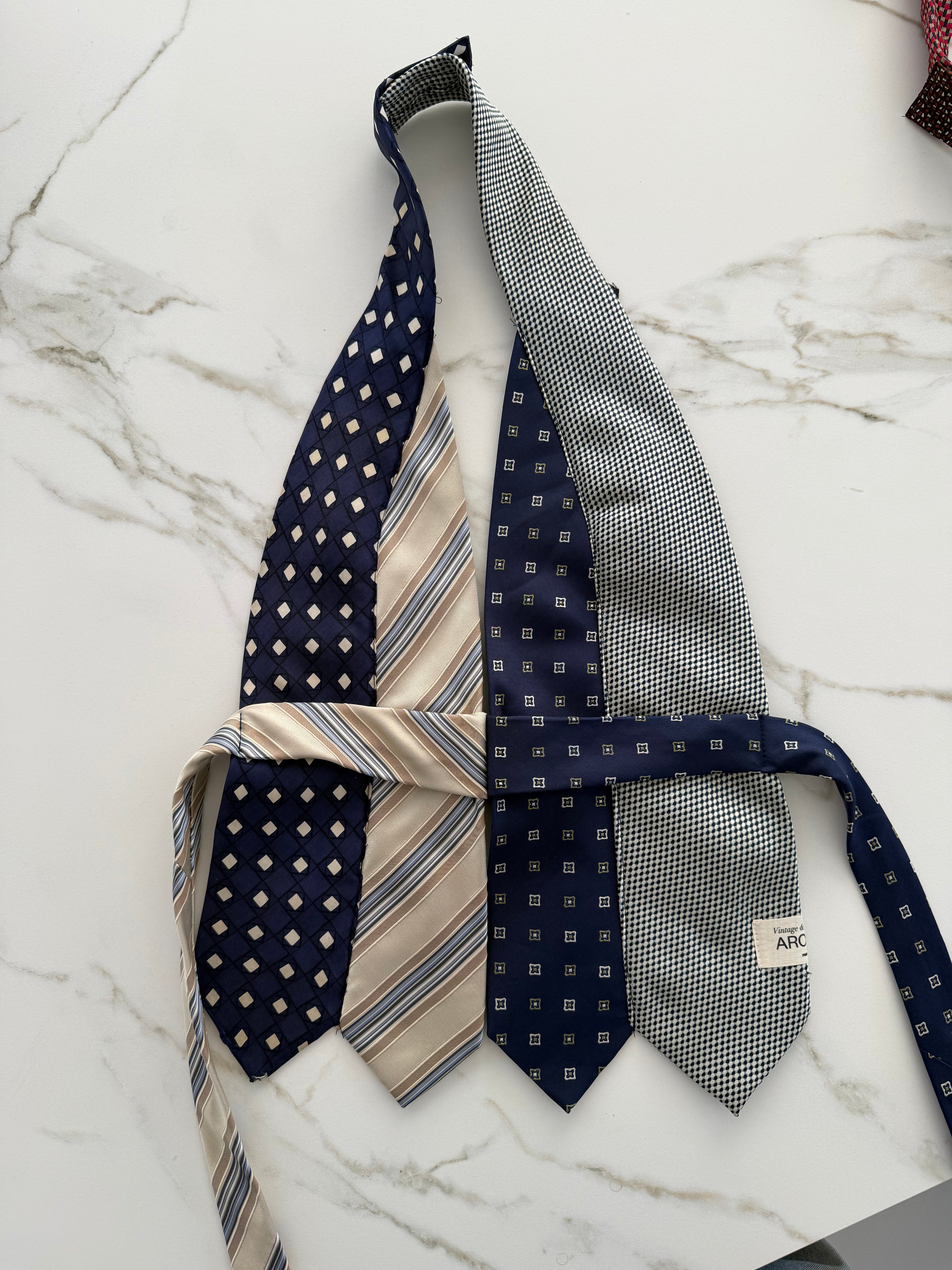 Top con lazo - Azules y rojos (talla pequeña)