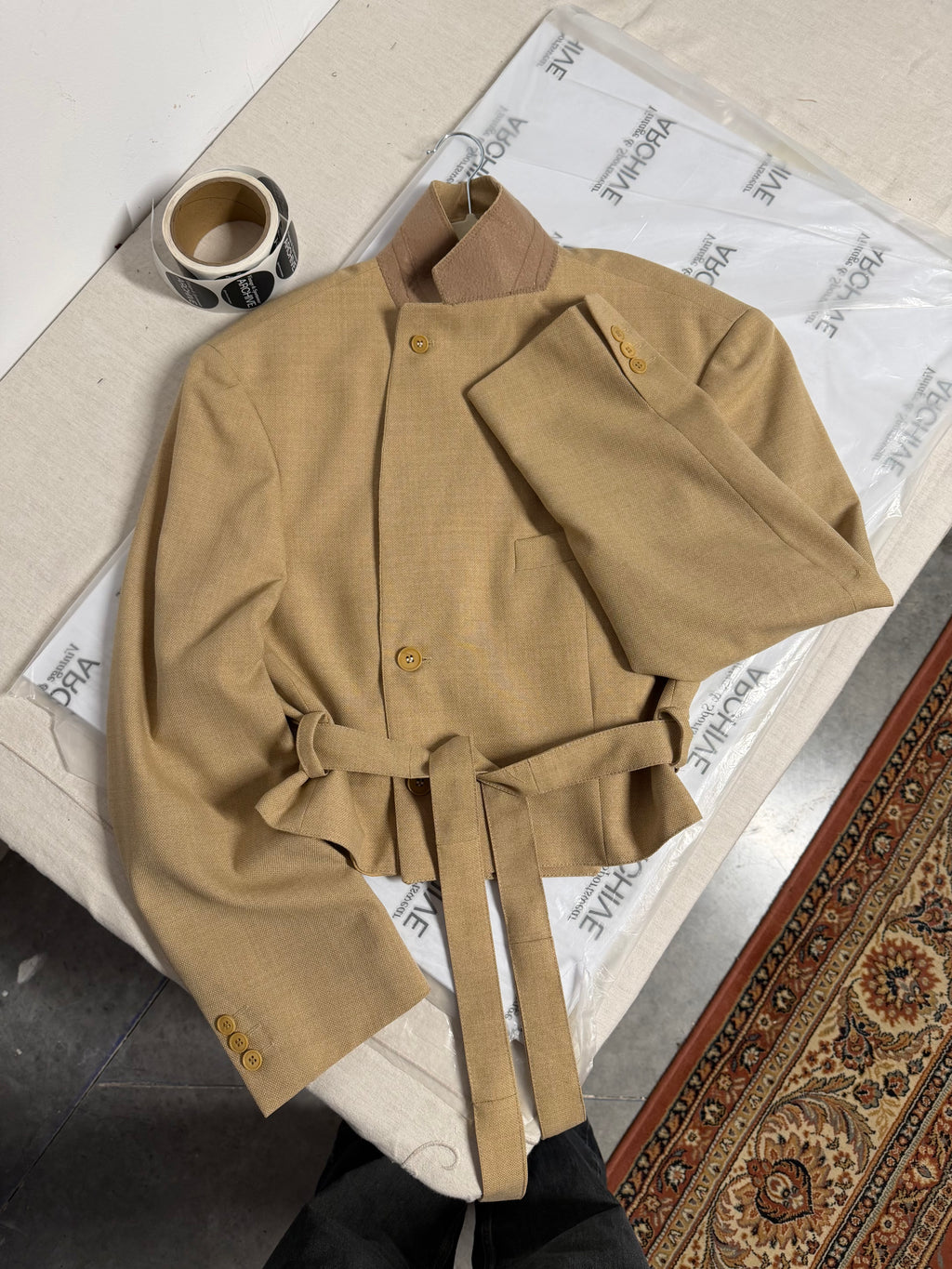 Tied-up Blazer - Cream (M - L)