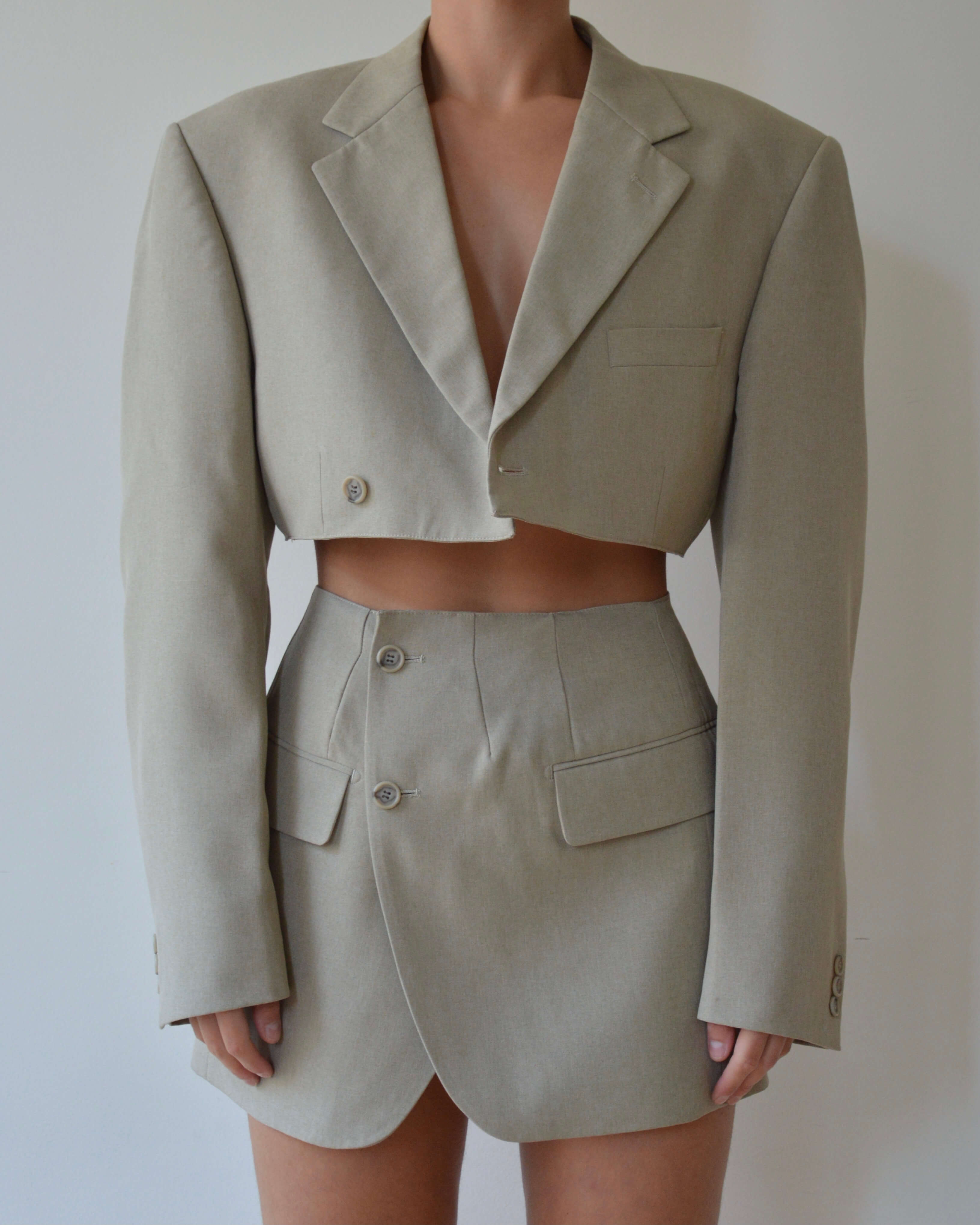 Conjunto vegano con chaleco - beige claro (M/L)