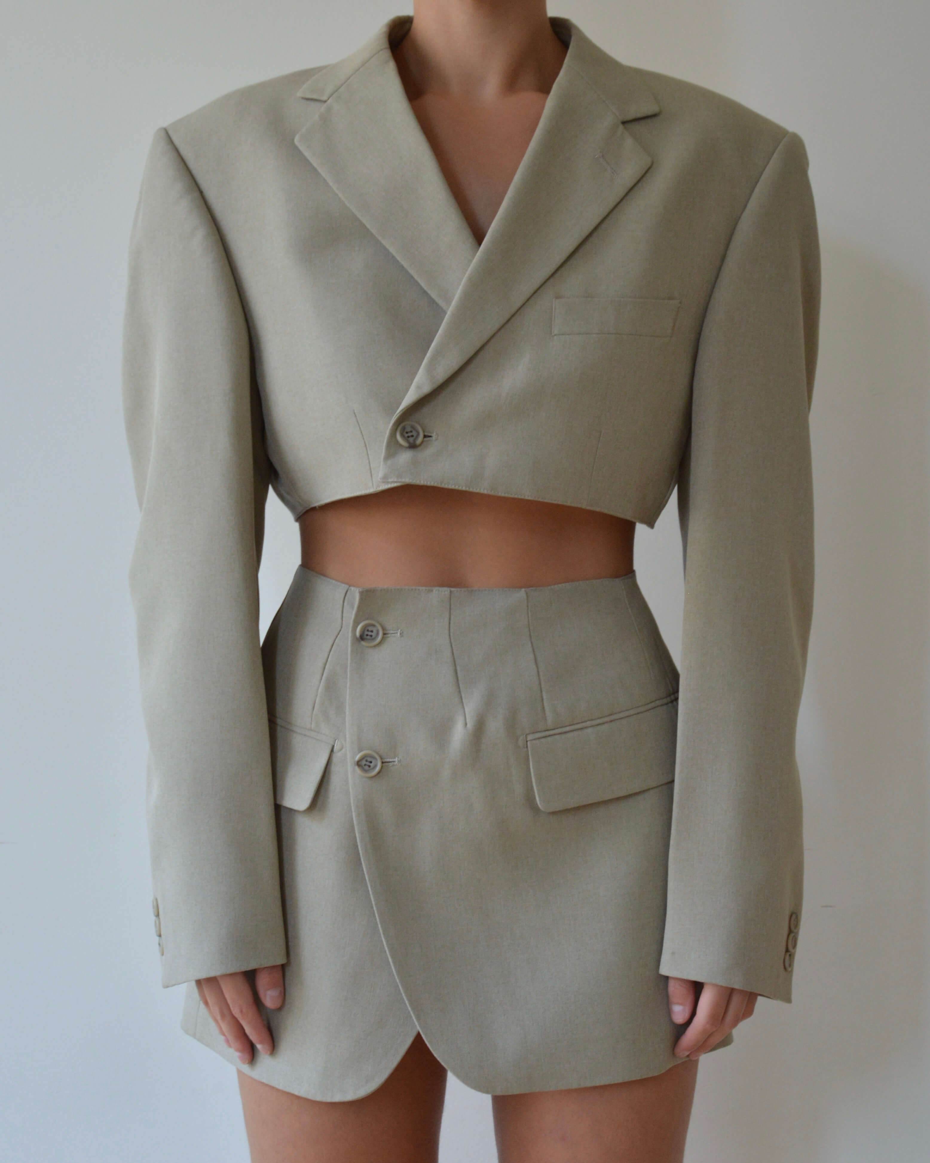 Conjunto vegano con chaleco - beige claro (M/L)