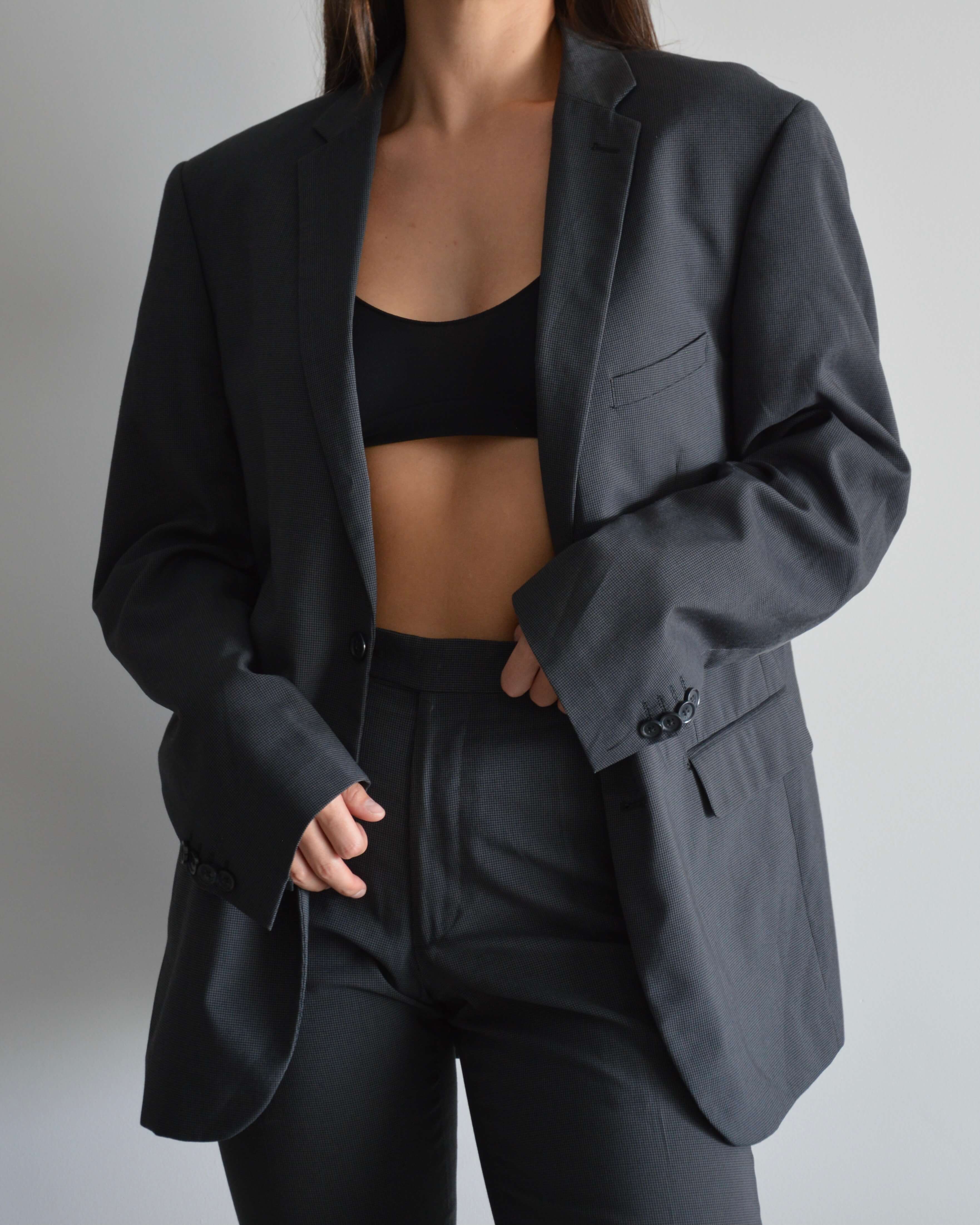 Suit - Black & Grey (XS/M)