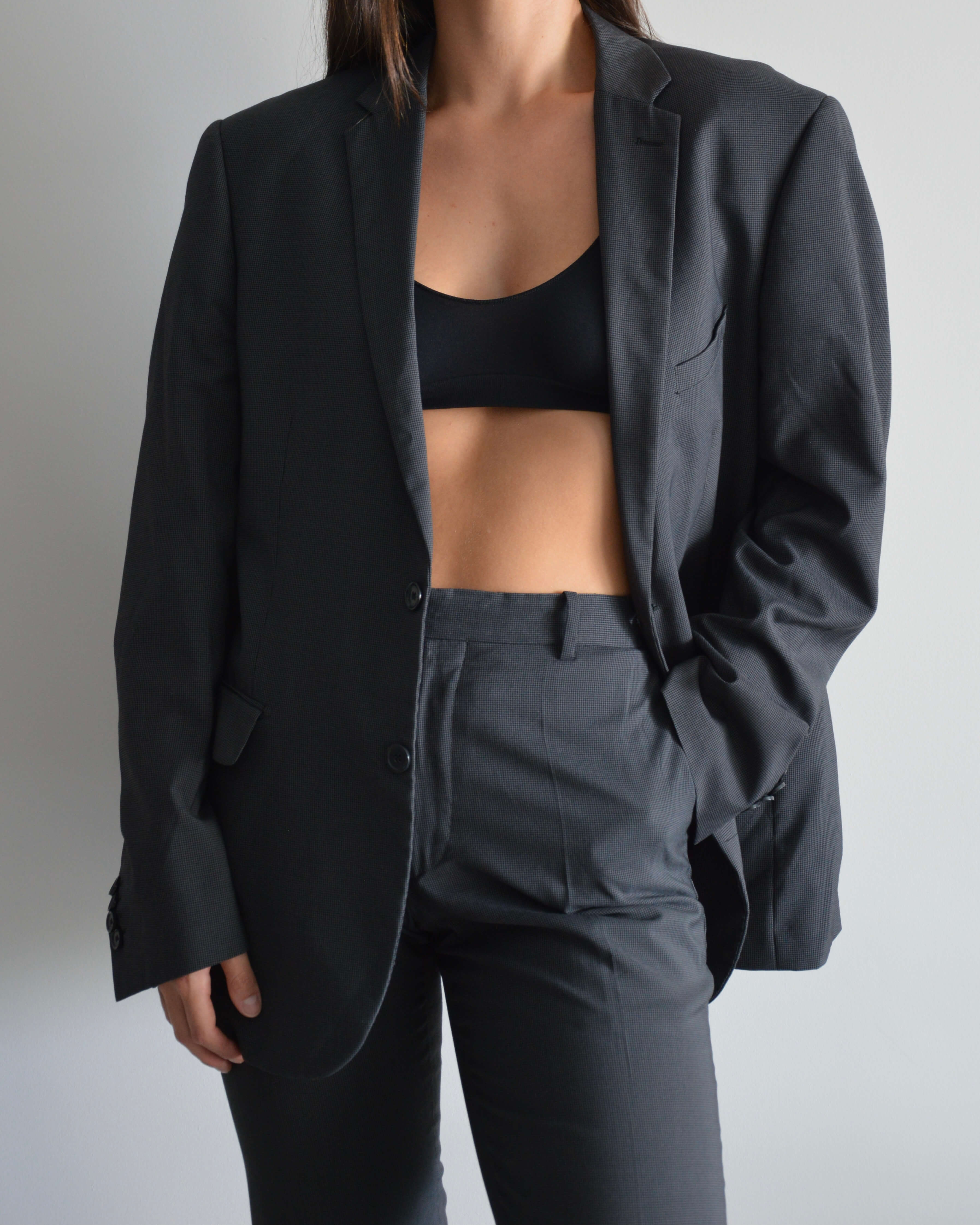 Suit - Black & Grey (XS/M)