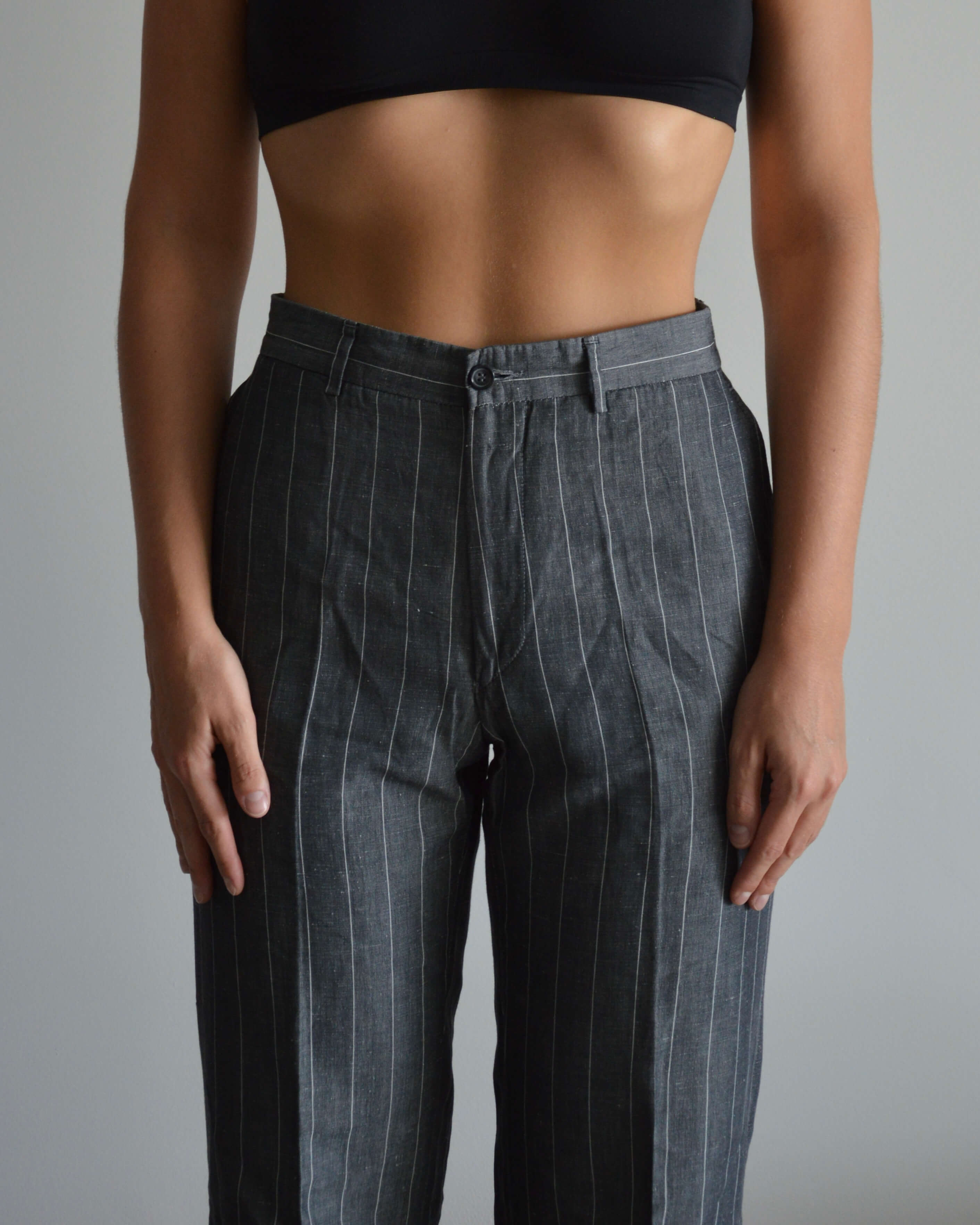 Traje de lino gris a rayas (XS/M)