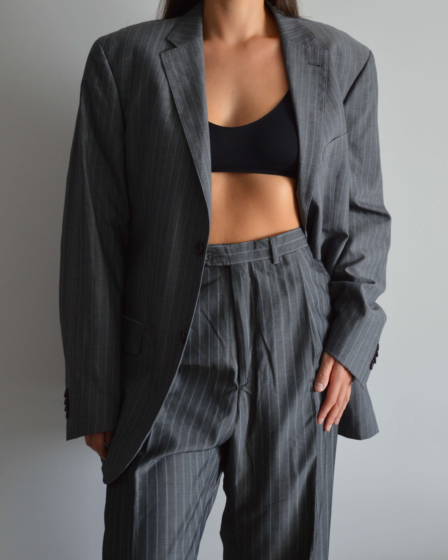 Suit - Perfect Stripes (M/XL)