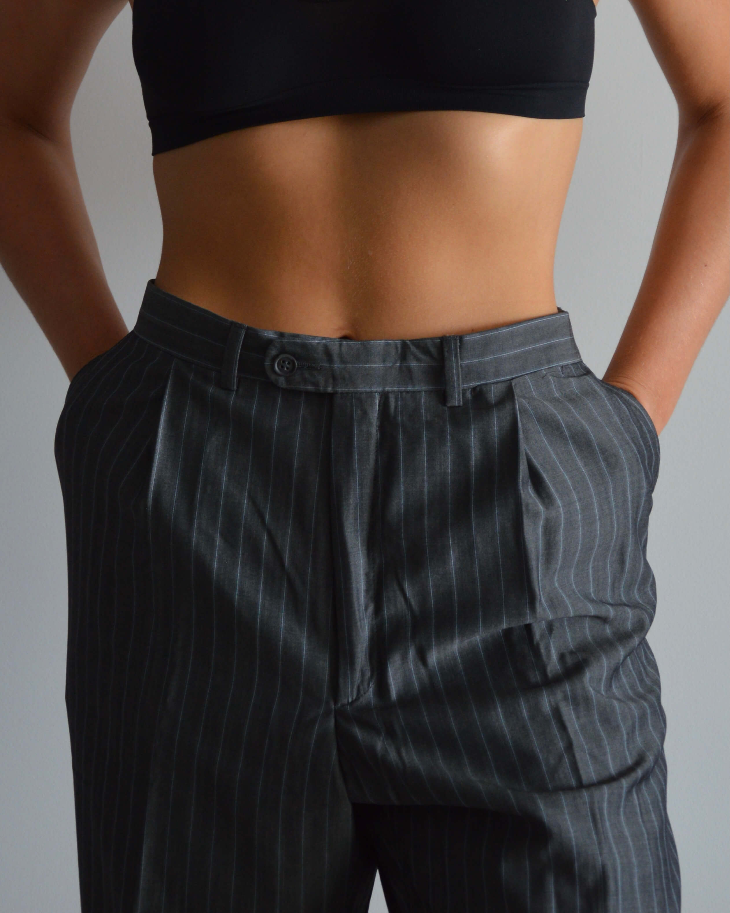 Suit - Perfect Stripes (M/XL)