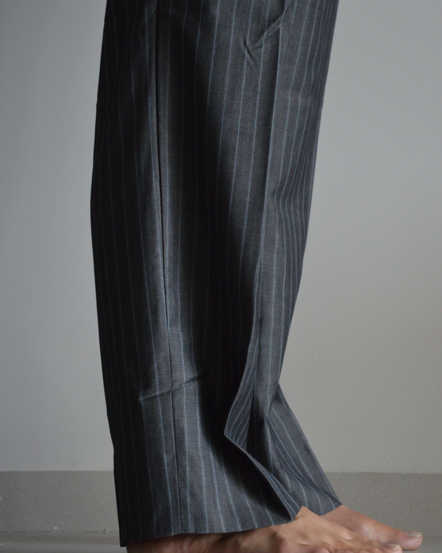 Suit - Perfect Stripes (M/XL)