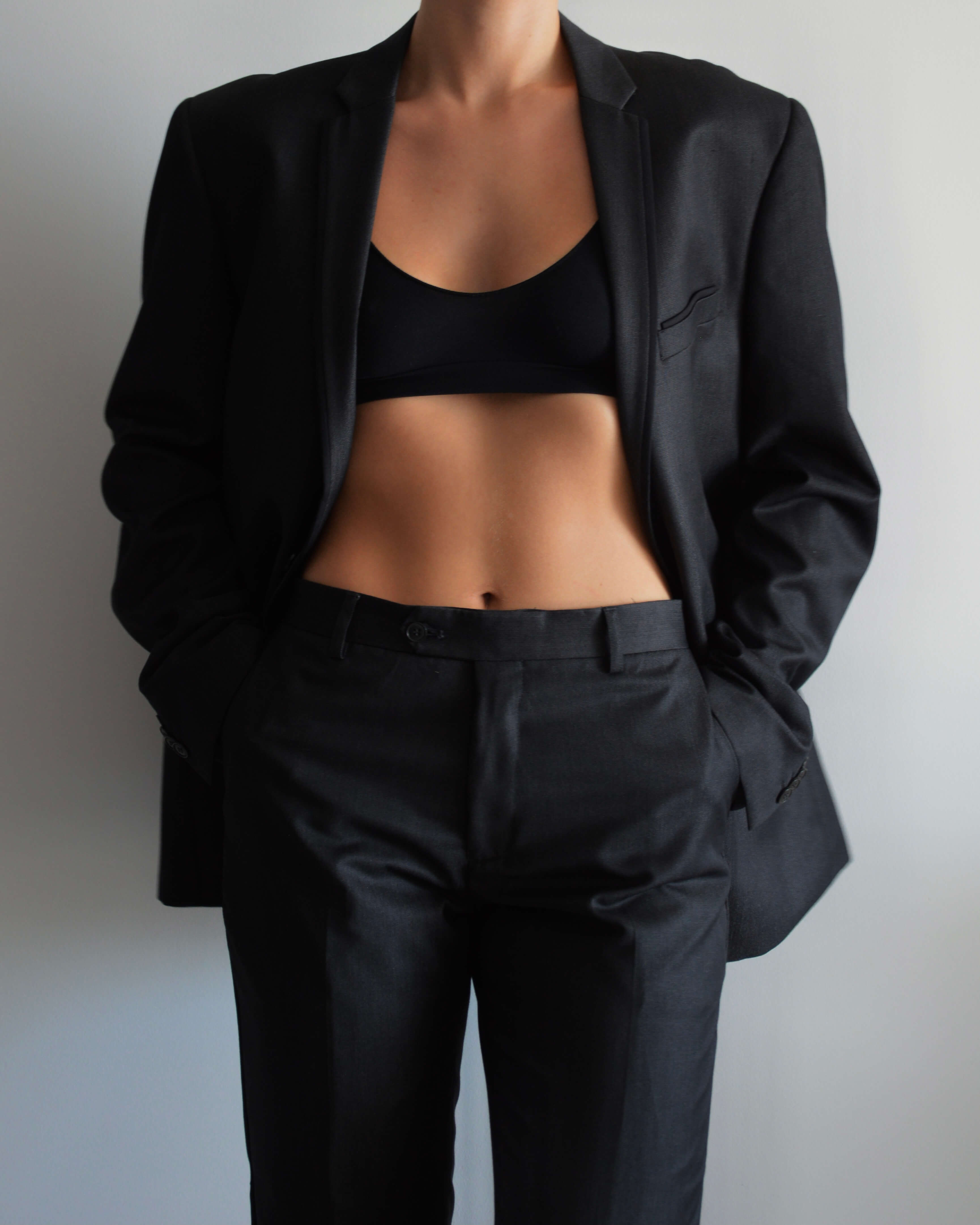 Vegan Suit - Perfect Black (S/M)