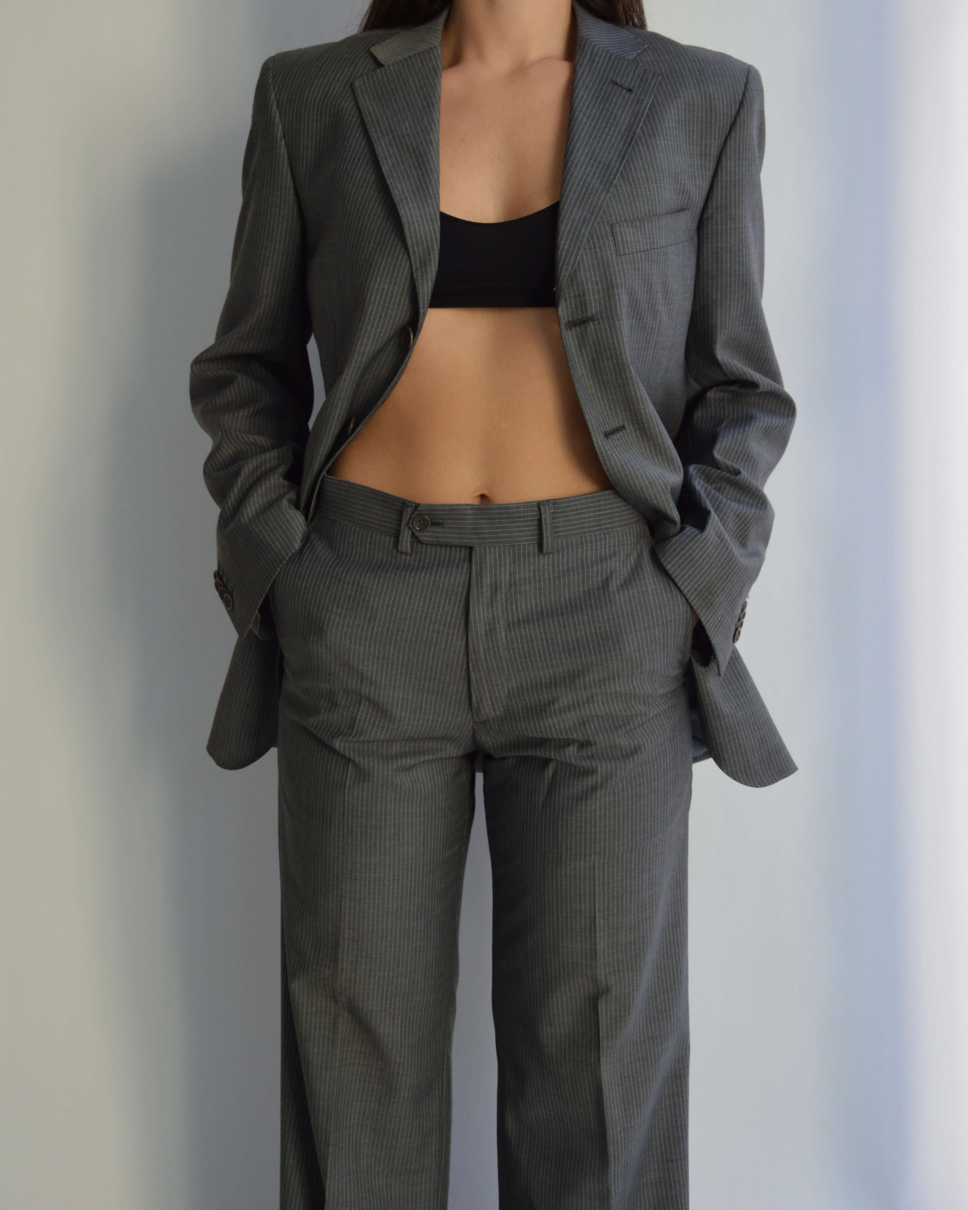 Suit - Gray White Lines (XS/M)