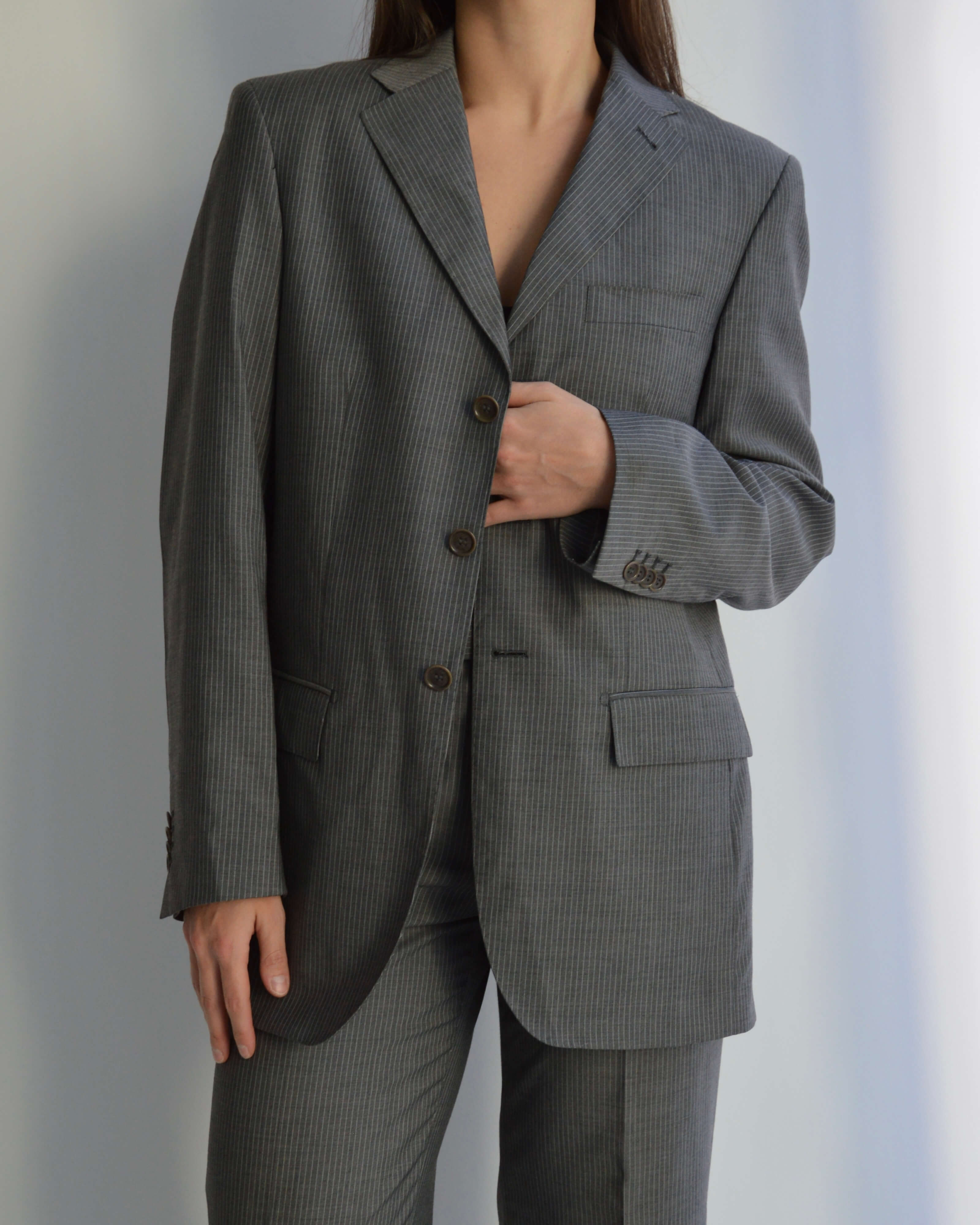 Suit - Gray White Lines (XS/M)