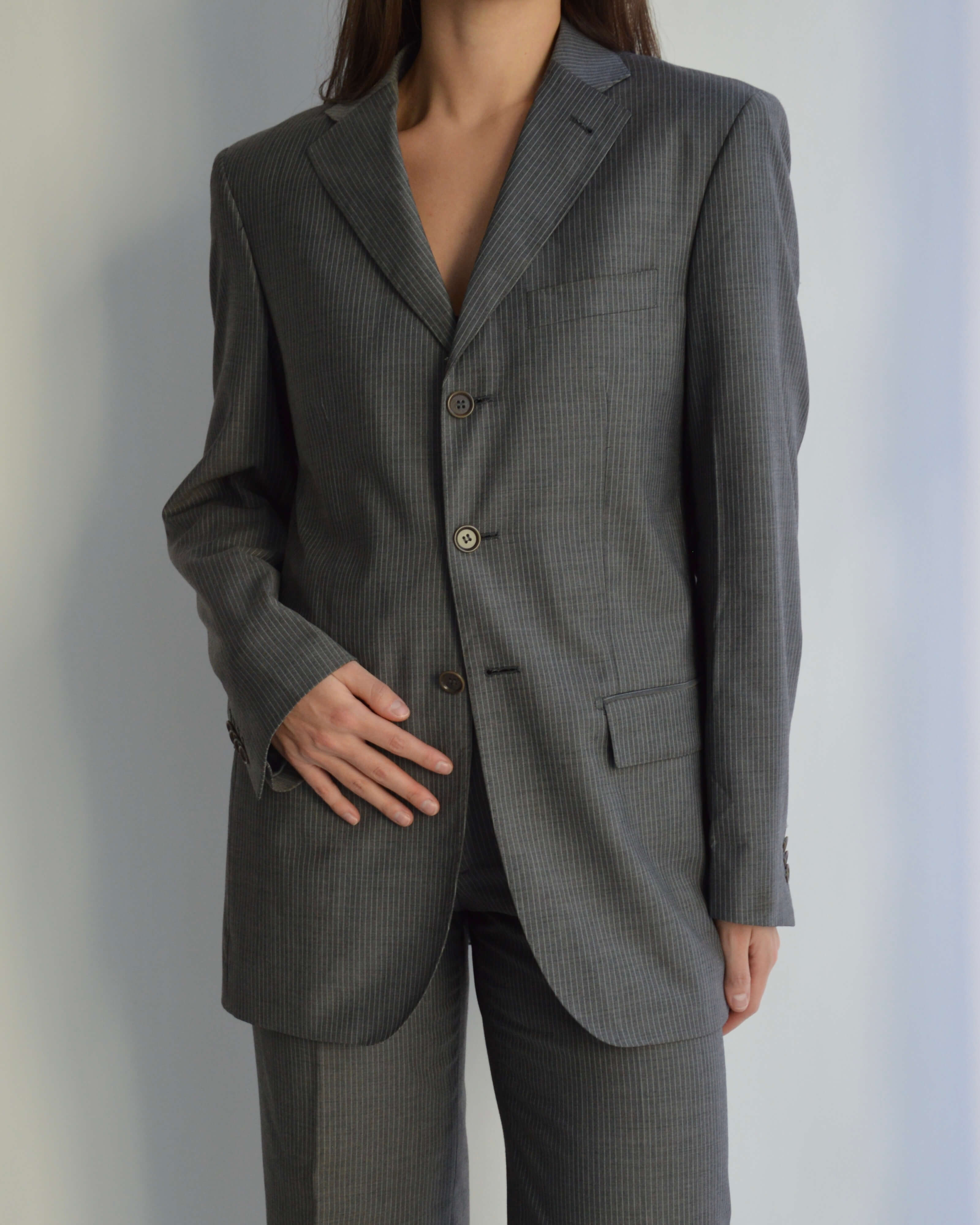 Suit - Gray White Lines (XS/M)
