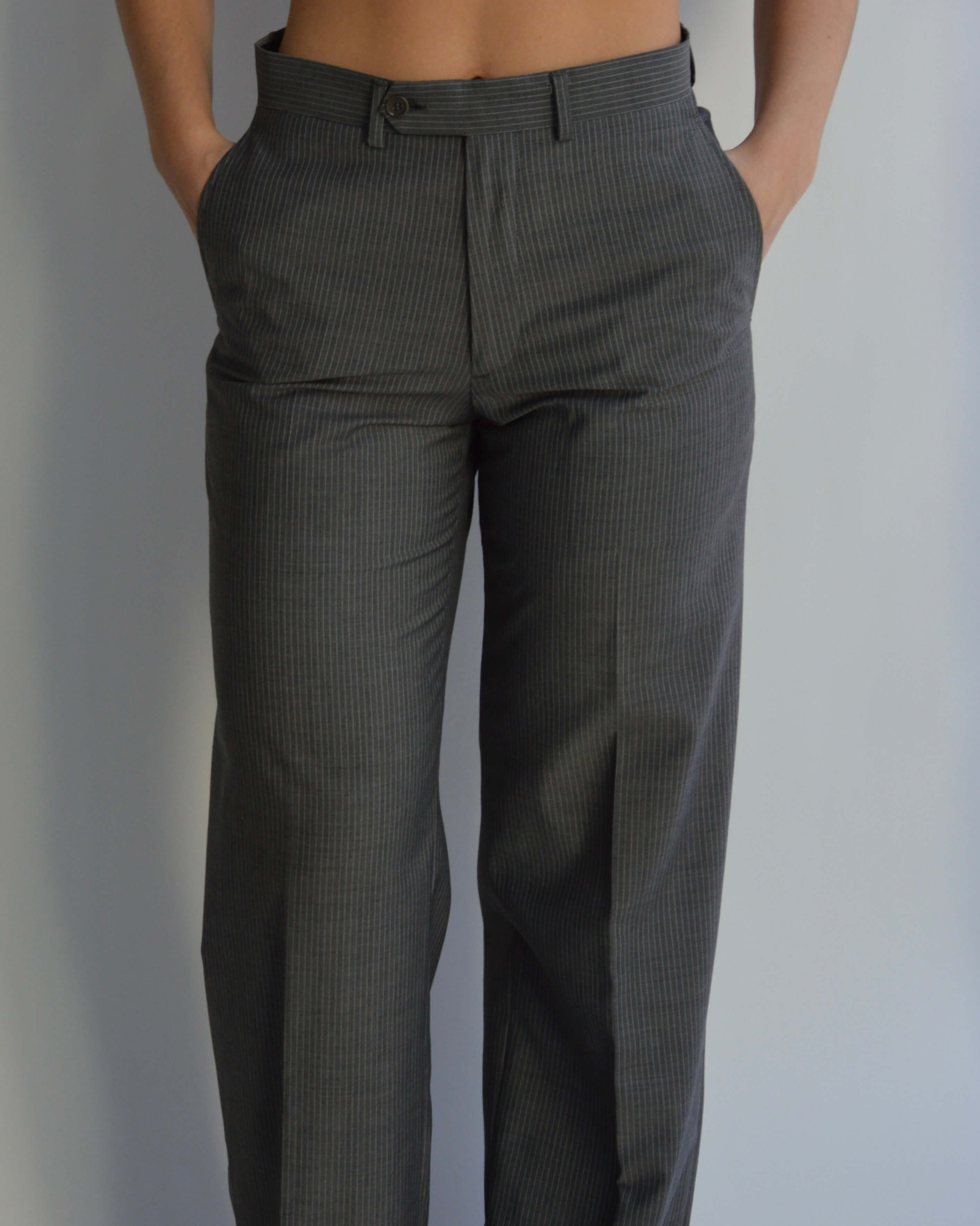 Suit - Gray White Lines (XS/M)