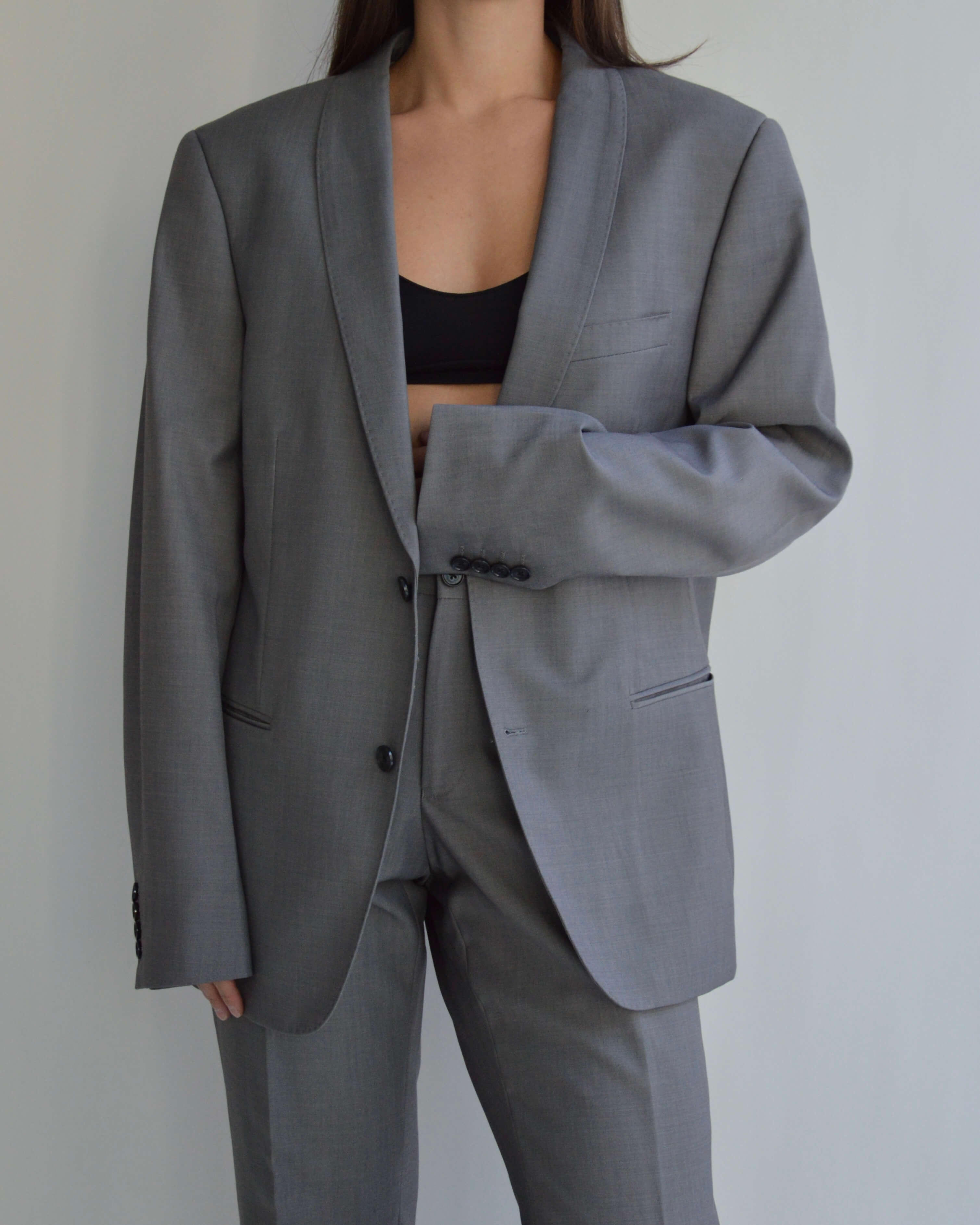 Suit - Light Gray (L/XL)