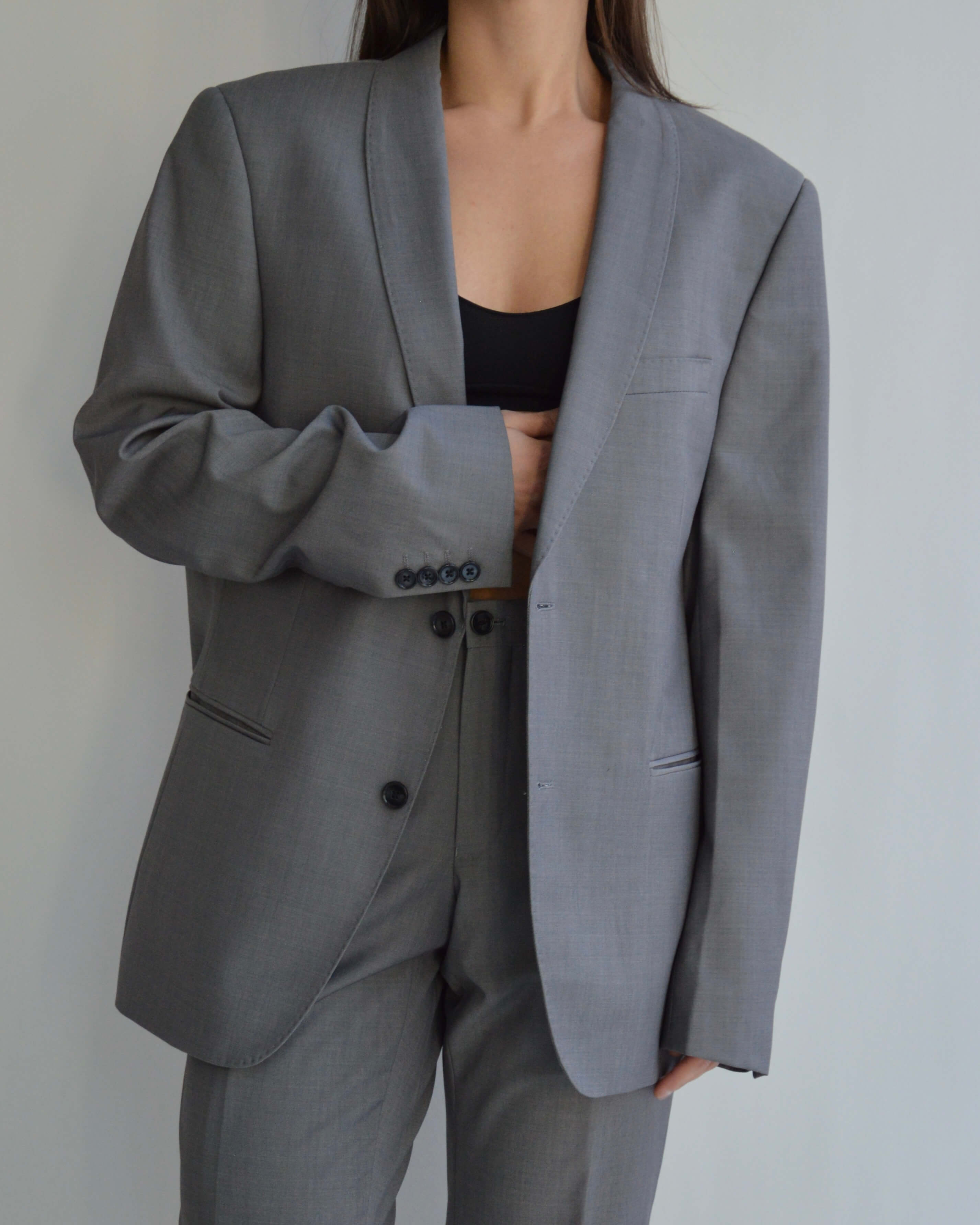 Suit - Light Gray (L/XL)