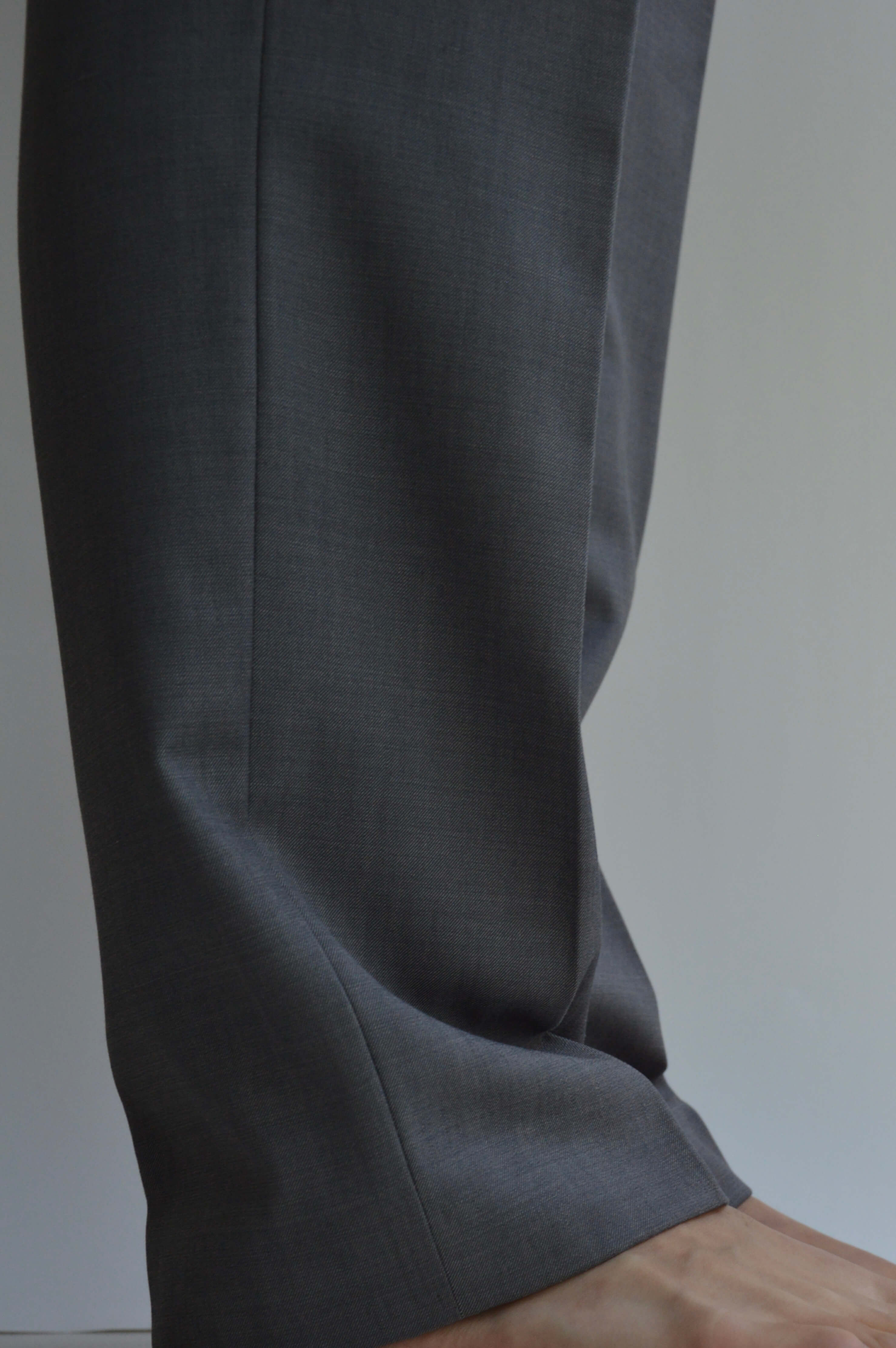 Suit - Light Gray (L/XL)