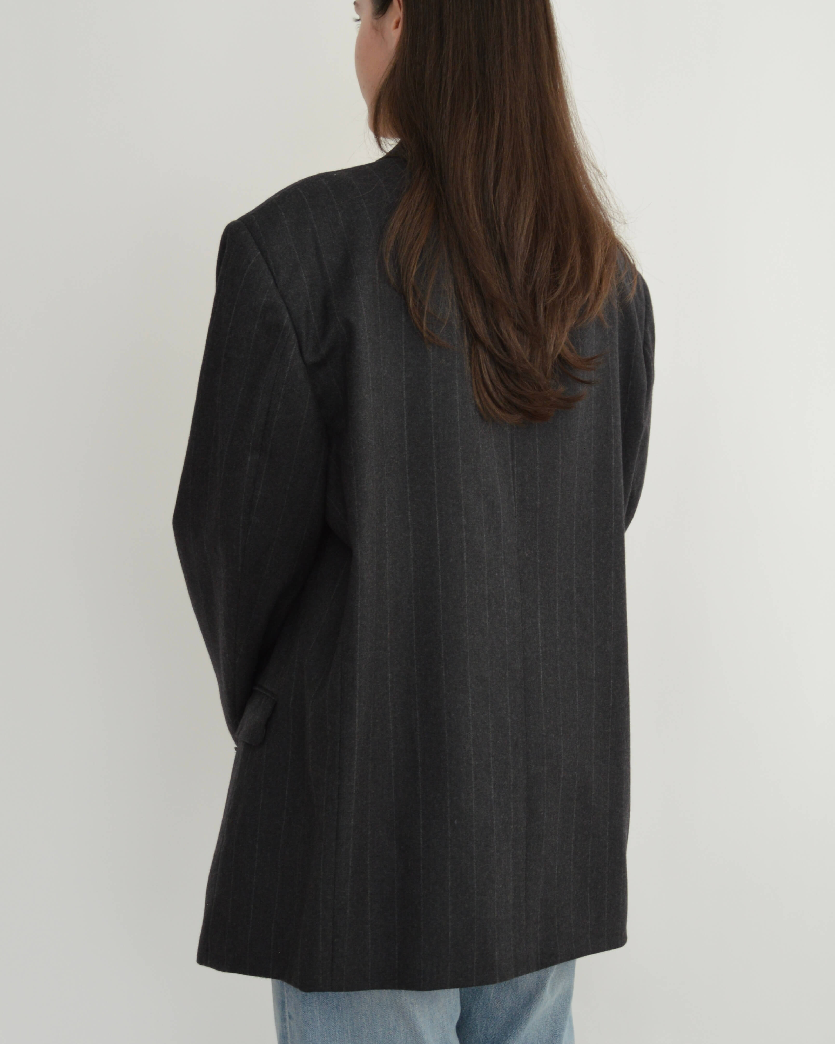 Blazer croisé gris à rayures violettes (L/2XL)