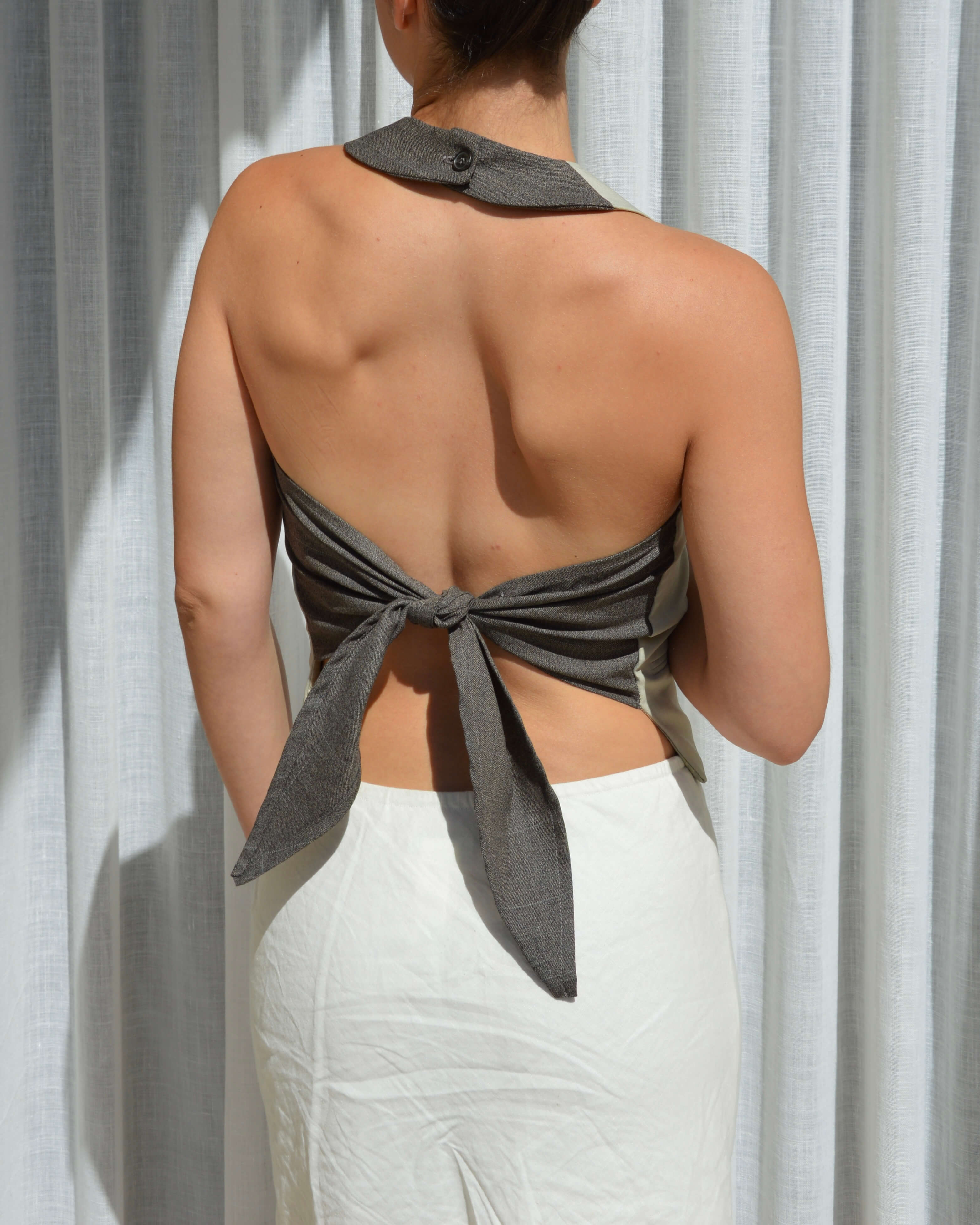 Halter Vest - Beige Contrast (M)