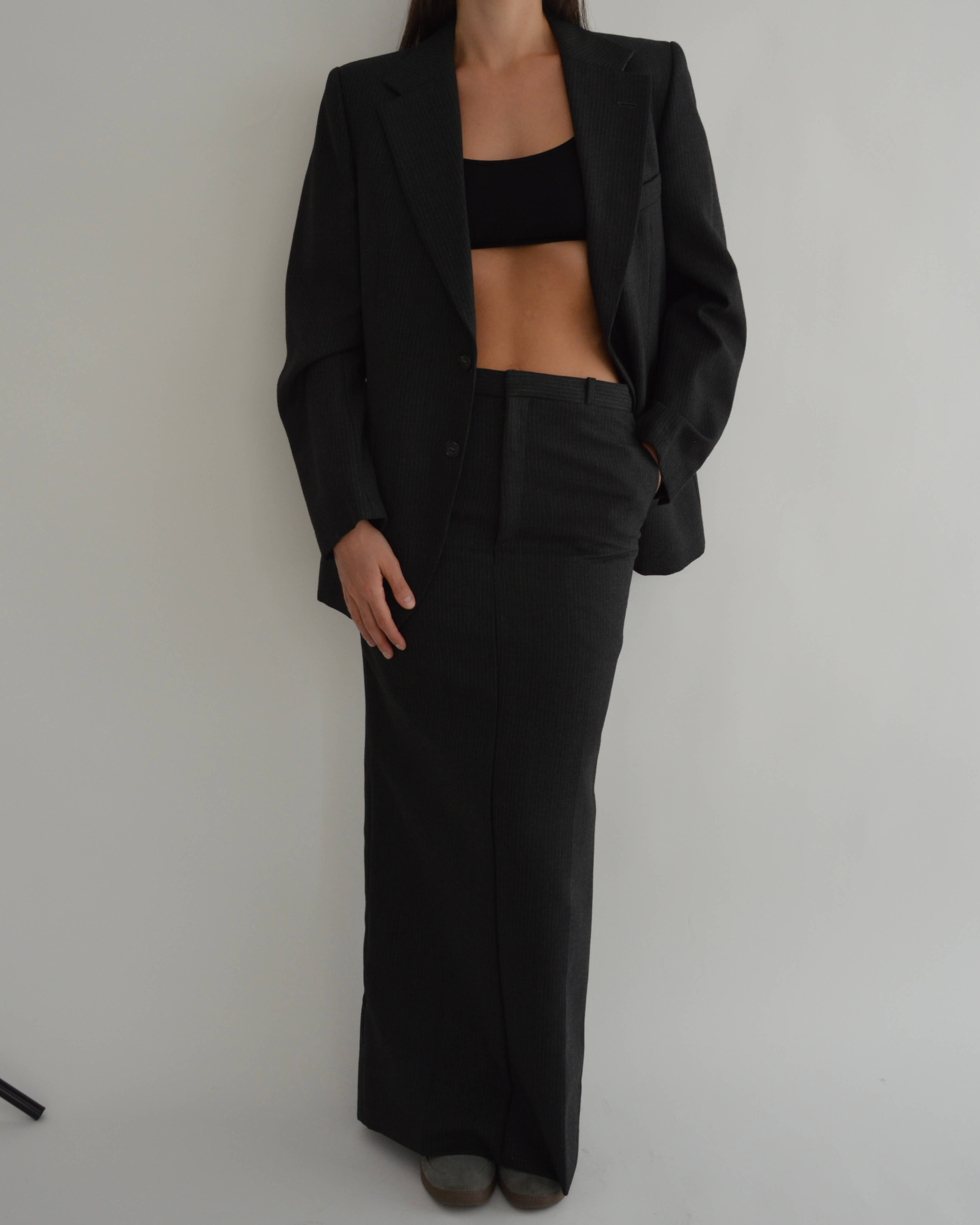 Traje de falda - Líneas blancas y negras (XXS/S)