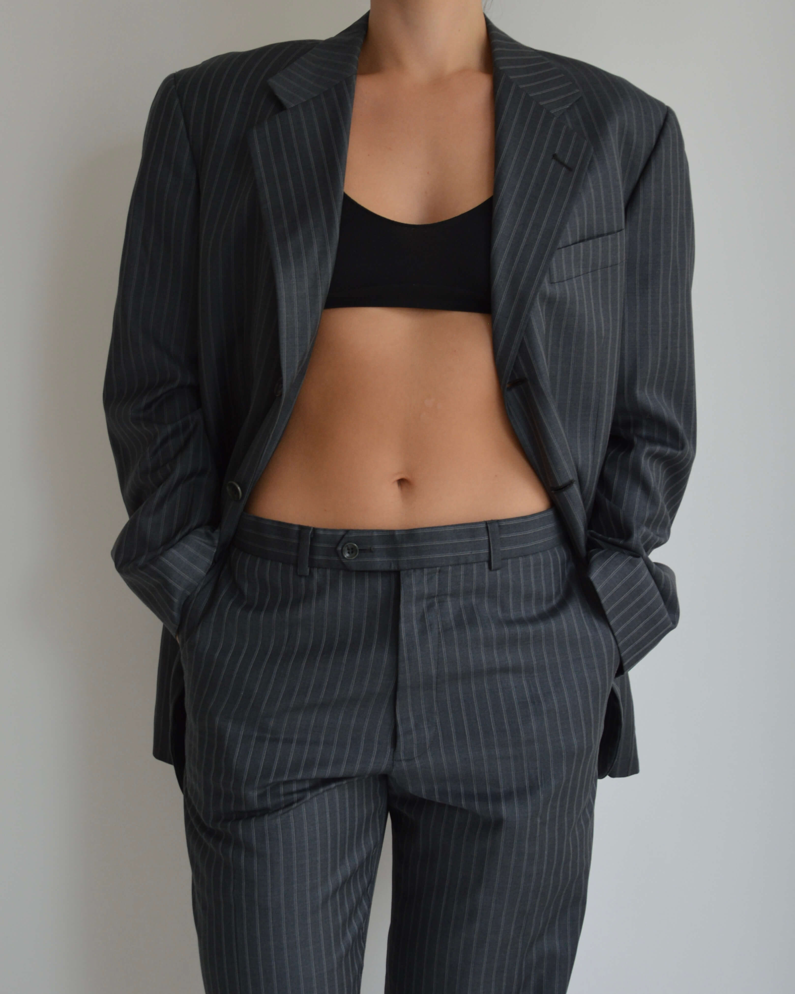Suit - Business Perfection (M/L)